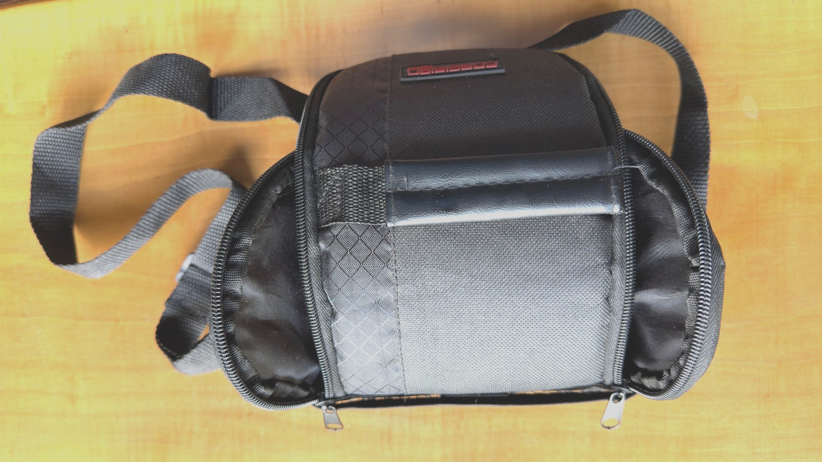 fuji xt-30 body + 5 batteries, 2 chargers, flash, bag,32gb card, manual, remote.