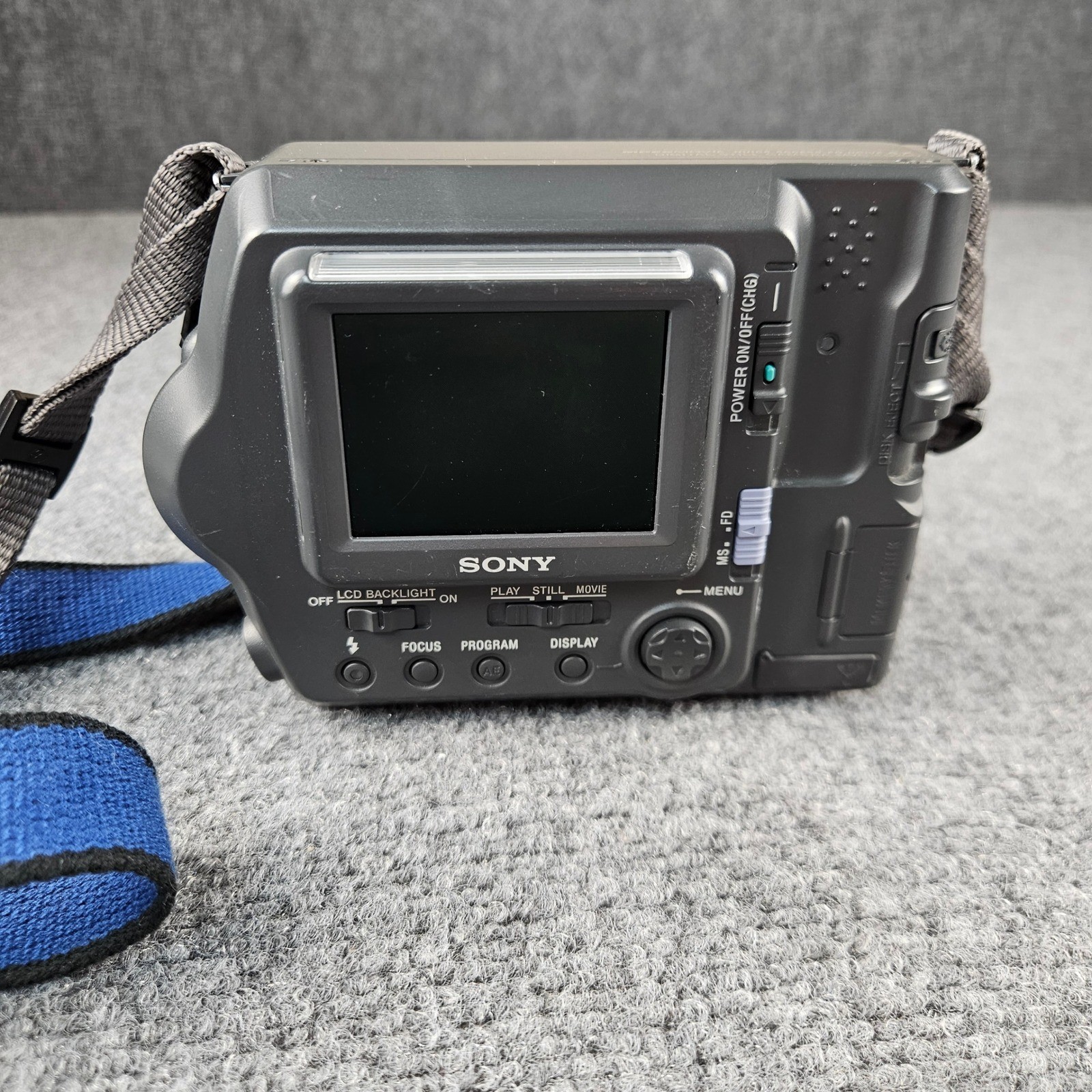Sony Mavica MVC-FD200 Digital Camera 2.0MP Floppy Disk Memory Stick Silver Grey