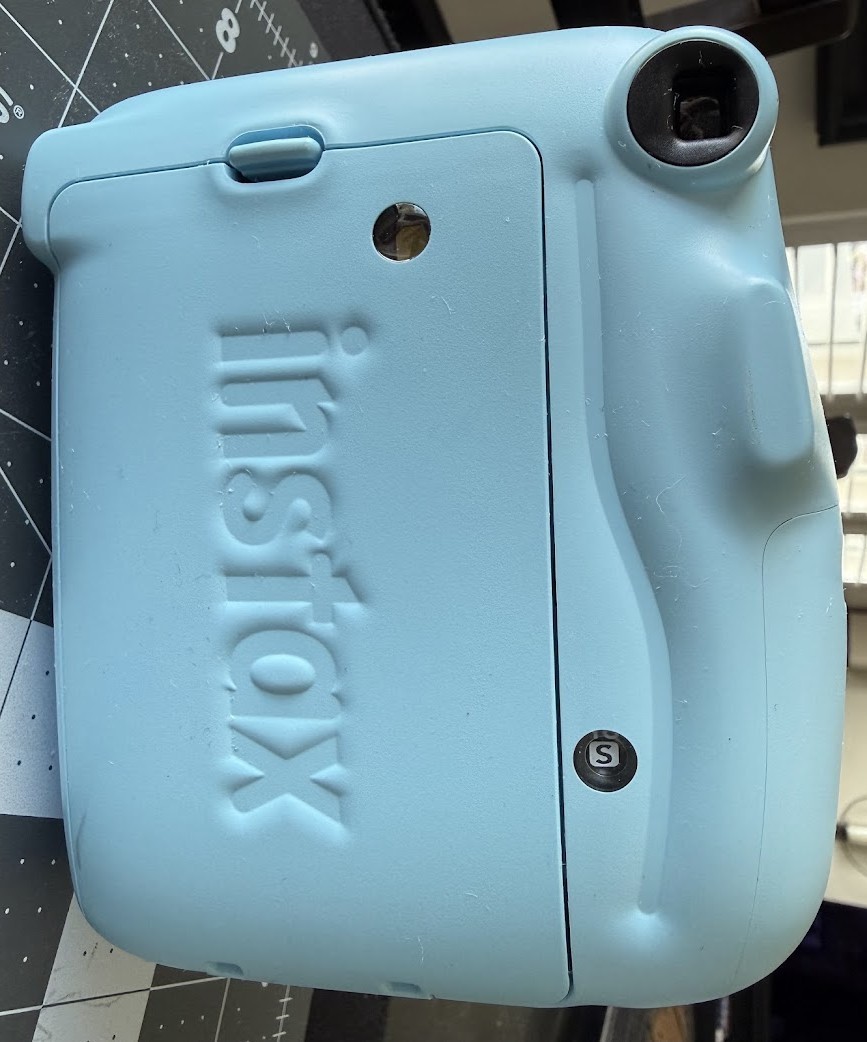 Fujifilm Instax Mini 11 Instant Camera – Sky Blue (No Film)