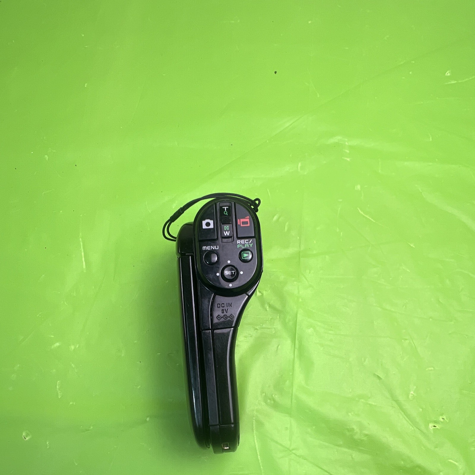 SANYO Xacti Full HD 10MP Handheld Camcorder 5x/20x 2.5in SD USB HDMI