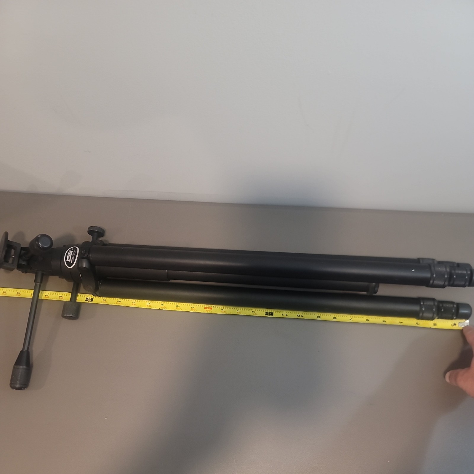 Tiltall Professional Tripod made by E Leitz, Rockleigh, NJ. USA Pan Tilt Head