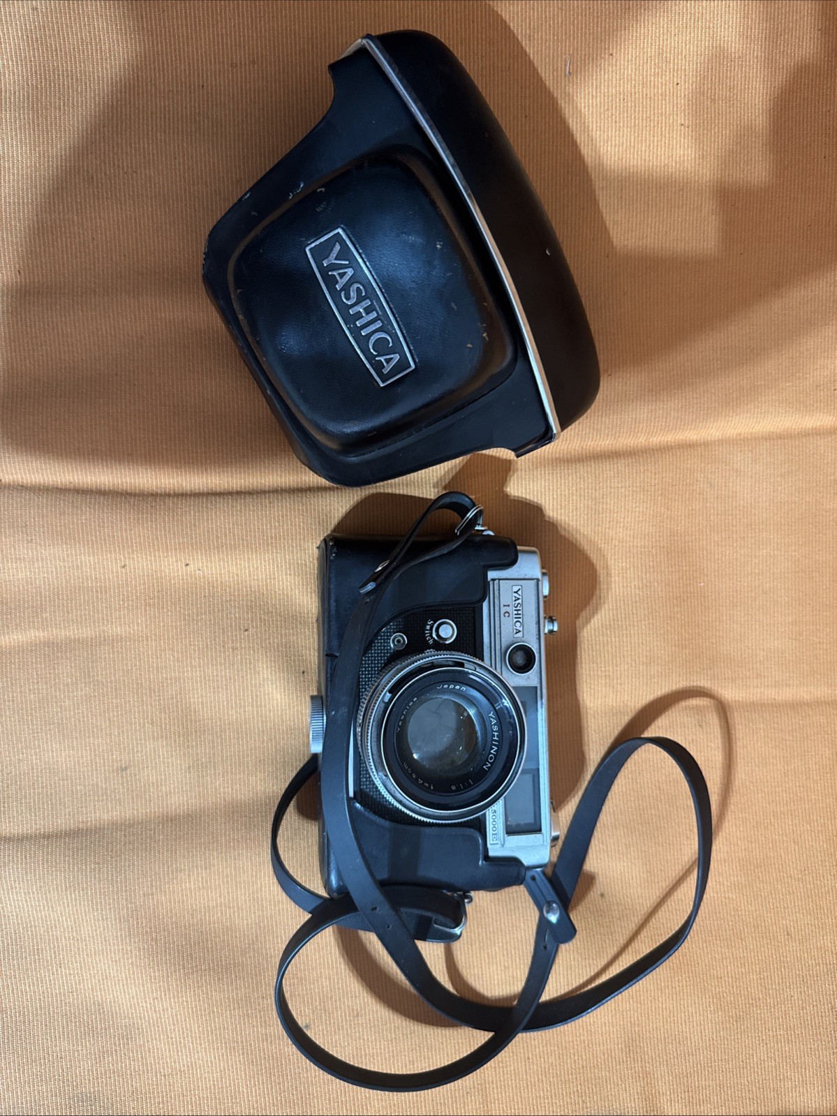 Yashica IC Lynx-14E Rangefinder Film Camera with 45mm F1.4 Lens