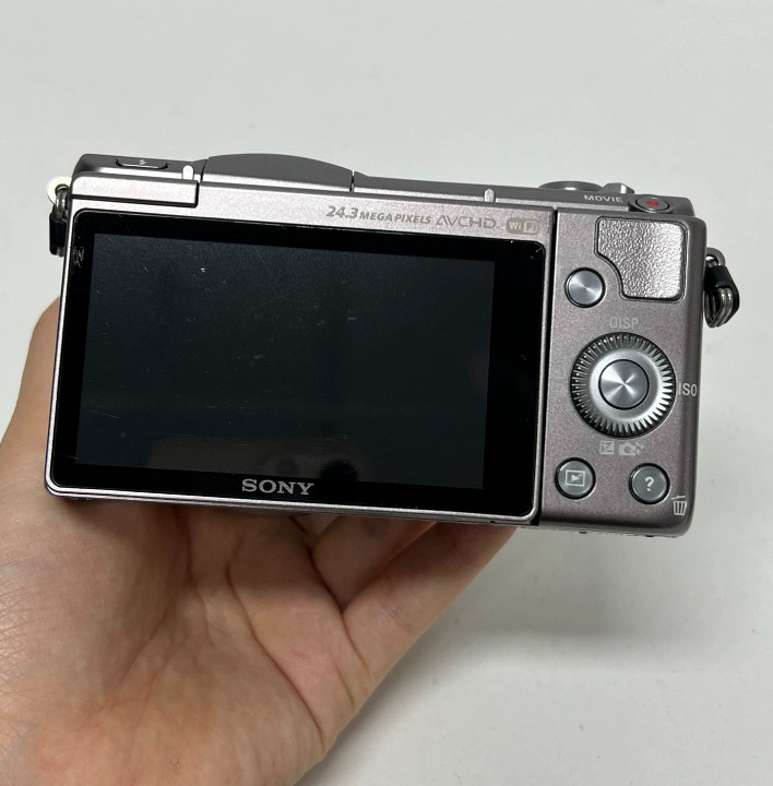 Sony Alpha a5100 24.3MP Mirrorless Digital Camera 16-50mm Lens 95%New