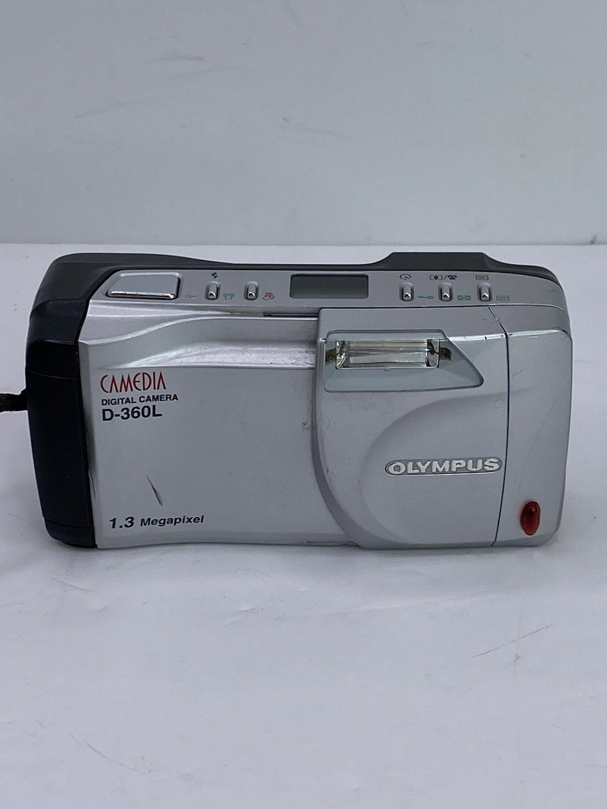 Olympus Camedia D-360L 1.3 Megapixel Digital Camera. FOR PARTS NOT WORKING