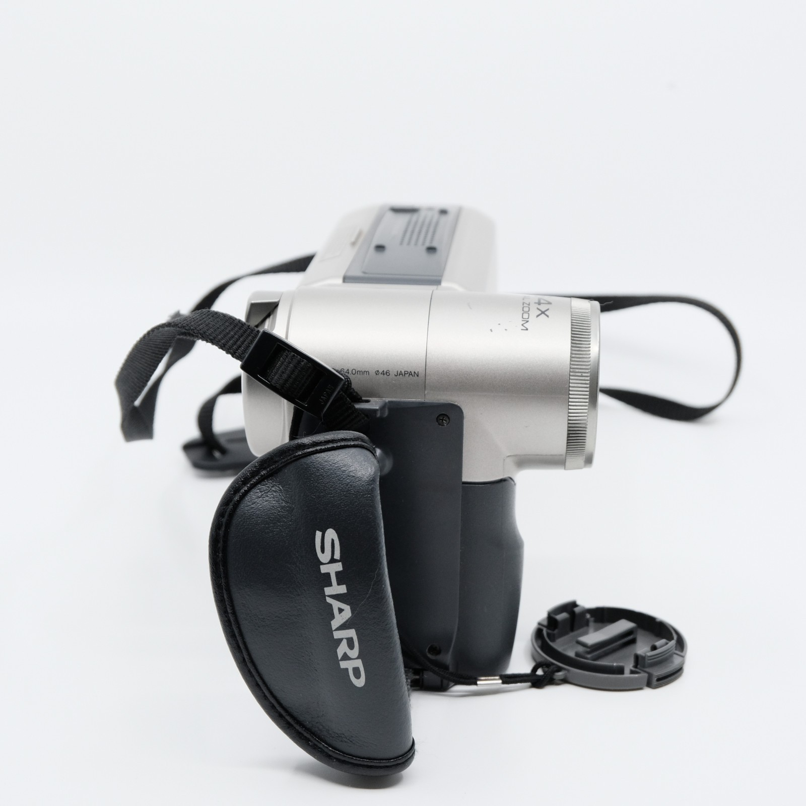 Sharp Viewcam VL-E665U Camcorder With Charger & Case, Remote + AC Adapter