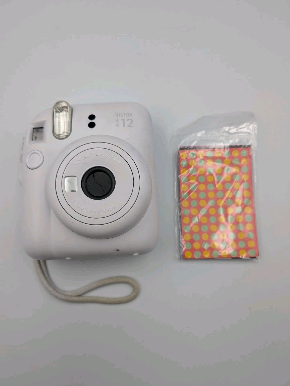 Fujifilm Instant Camera Instax Mini 12 – Clay White – Tested and Working