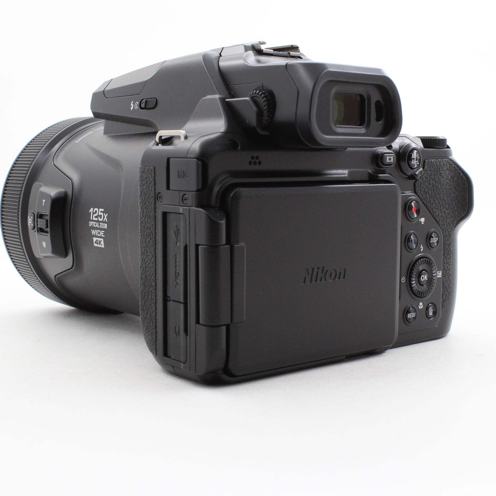 * OPEN BOX GOOD * Nikon COOLPIX P1100 Digital Camera