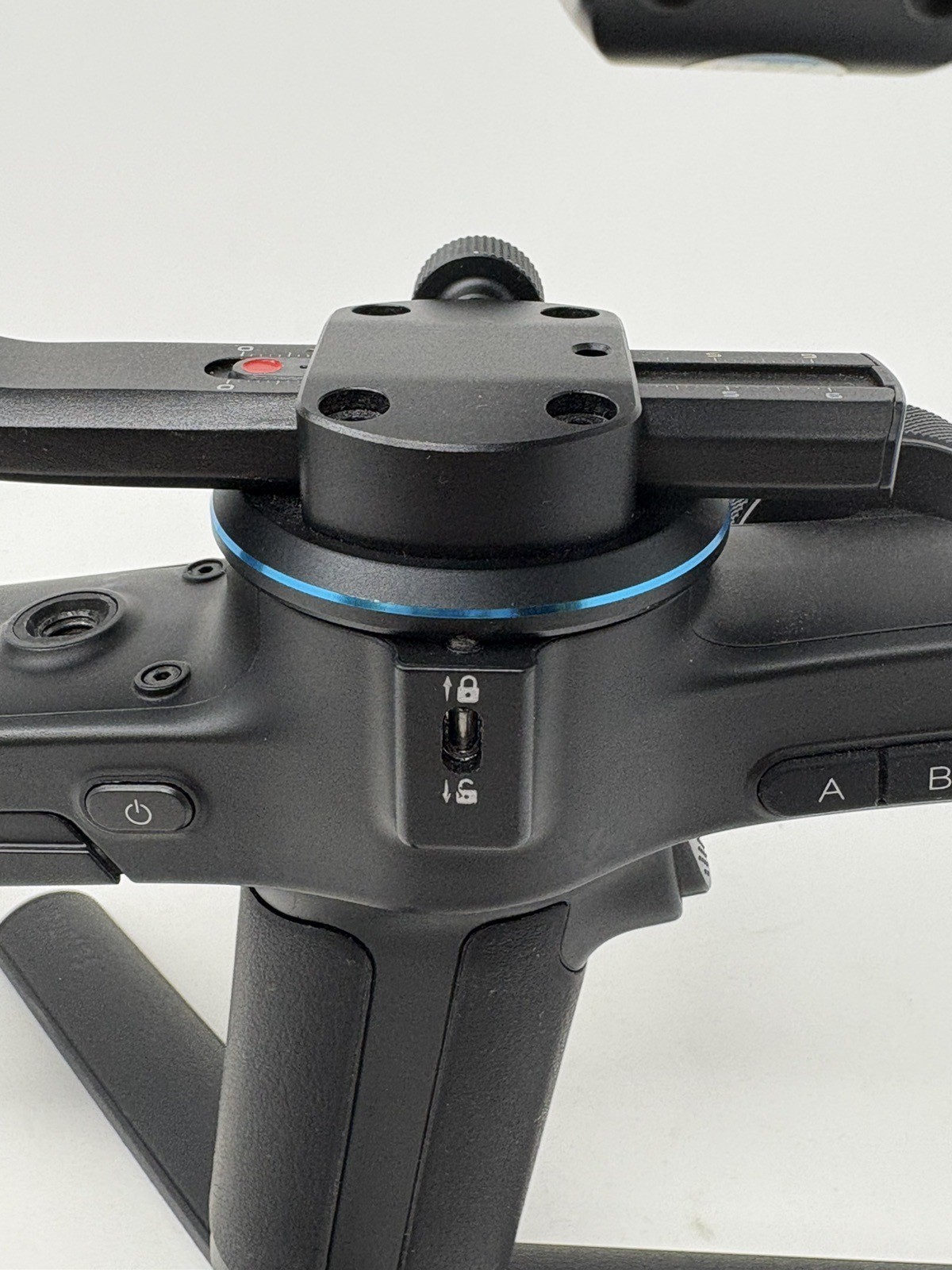 FeiyuTech SCORP C Camera Stabilizer 3-Axis Handheld Gimbal + SCORP Focus Motor
