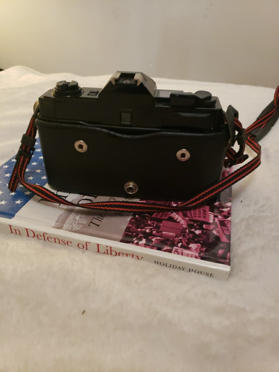 Nishika N8000 35mm Quadrascopic Stereo 3D Lenticular Camera