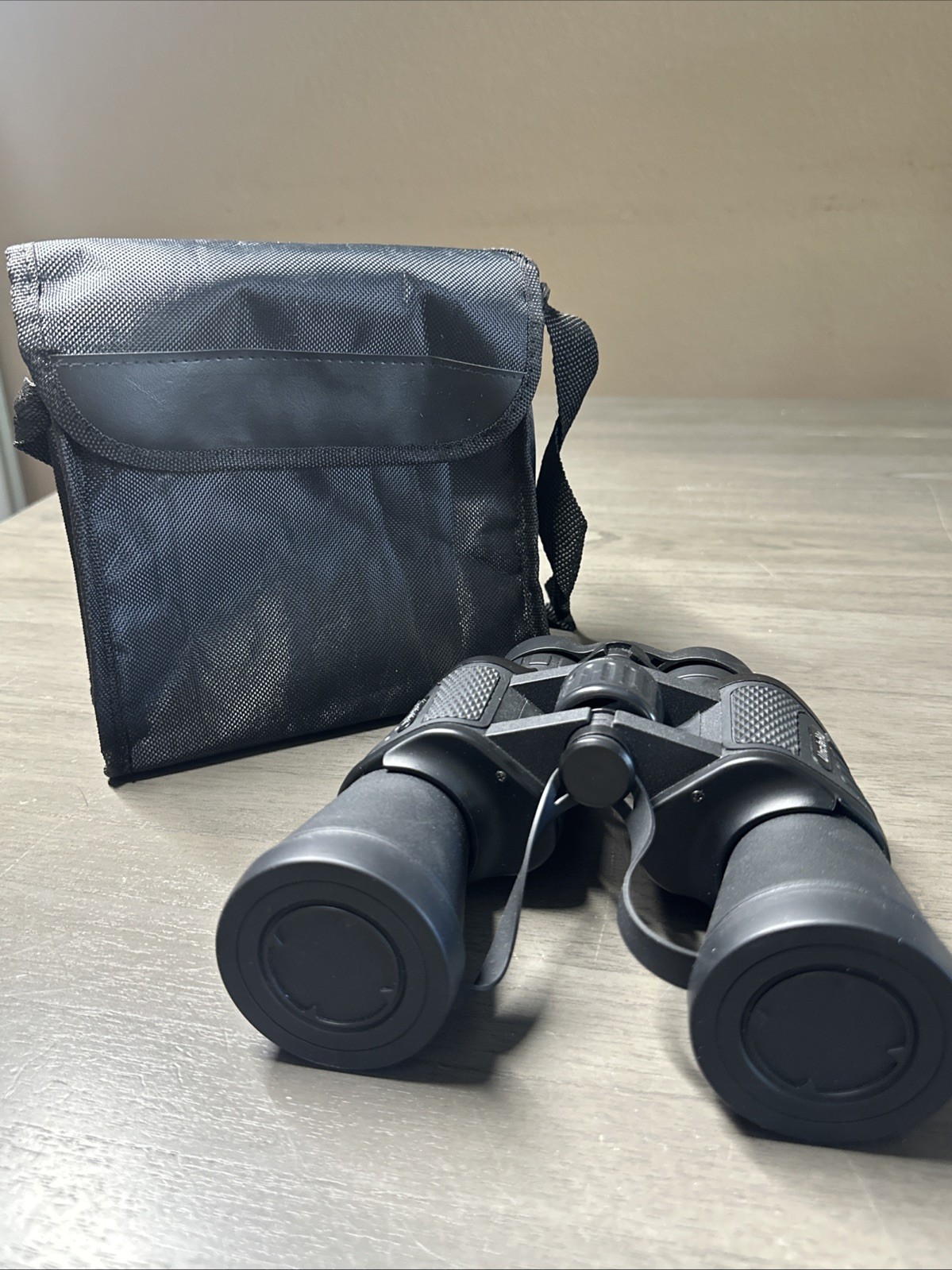 UncleHu Binoculars with Carry Case Black Outdoor Bird Watching Hunting Travel