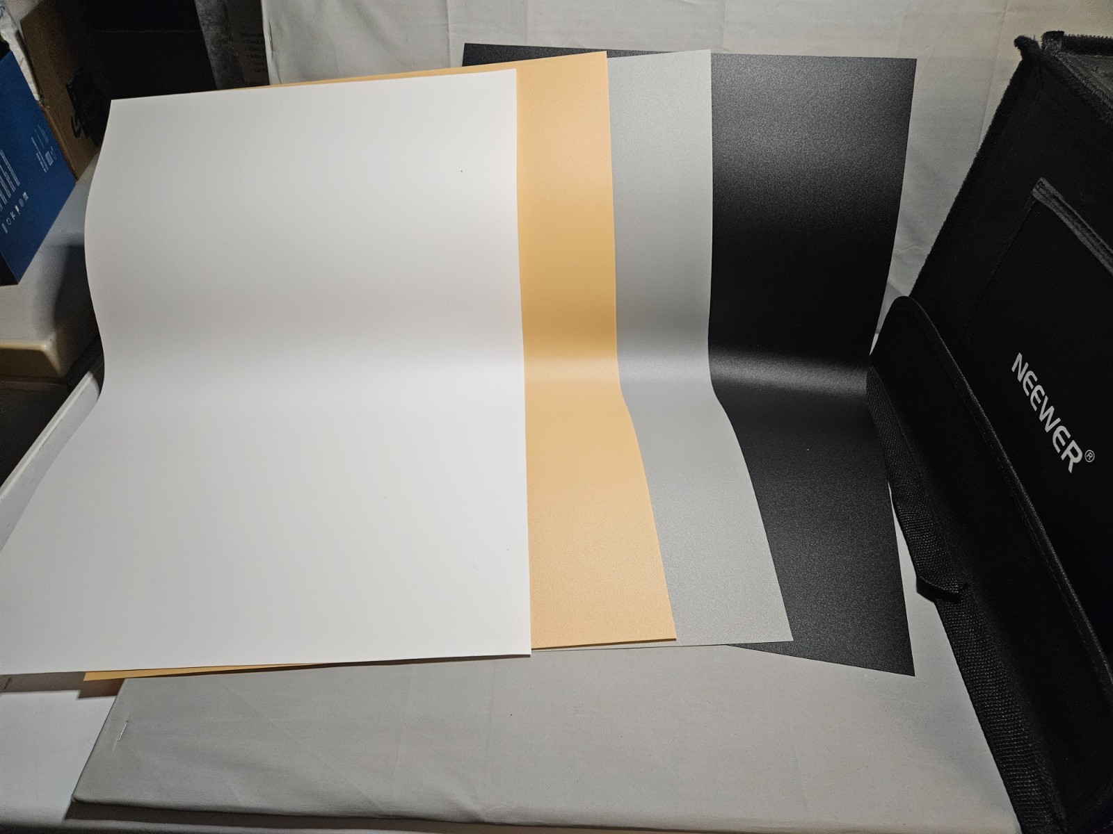 NEEWER Foldable Portable Photo Studio Light Box with Dimmable LED Lighting