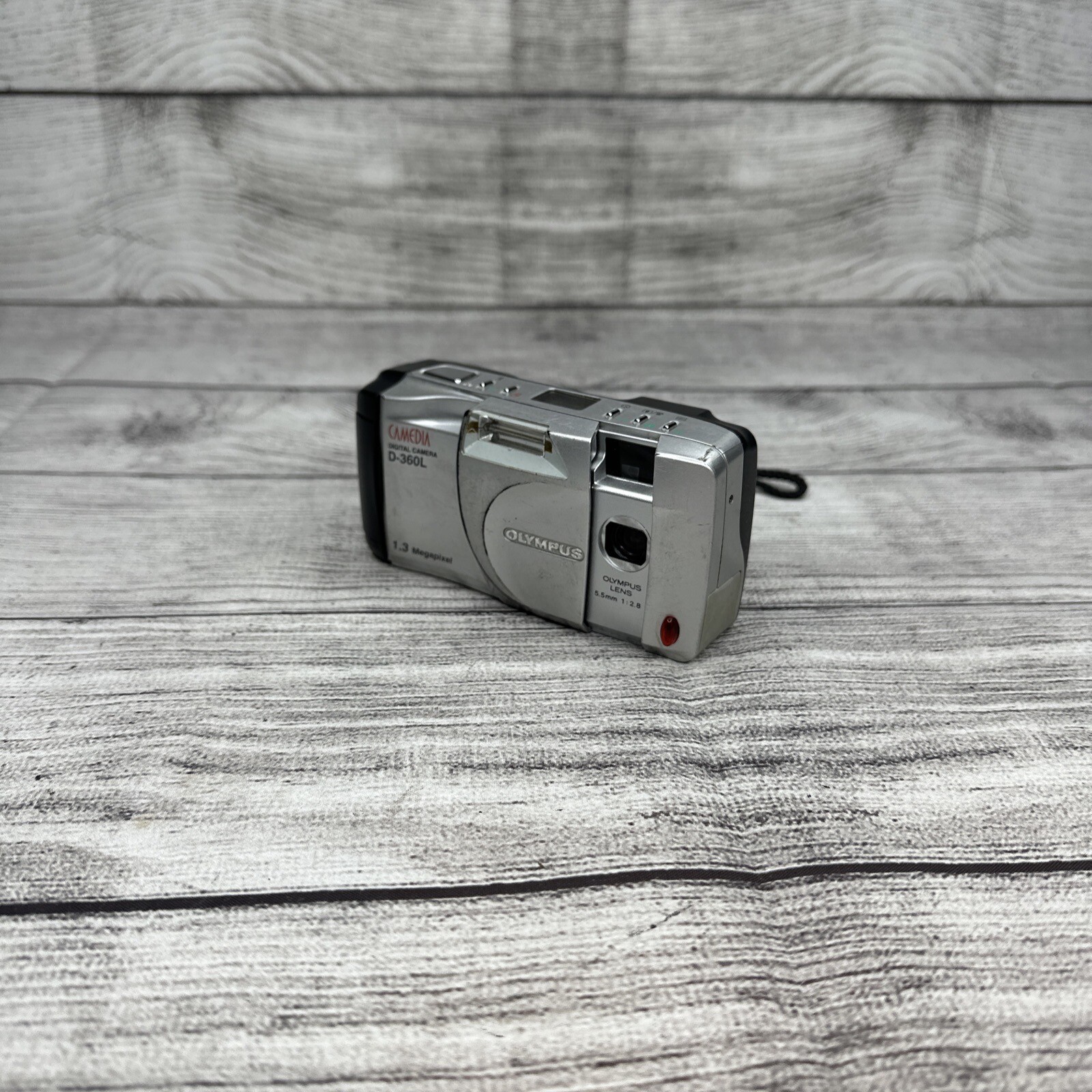 Olympus Camedia D-360L 1.3 Megapixel Digital Camera No SD Card TESTED