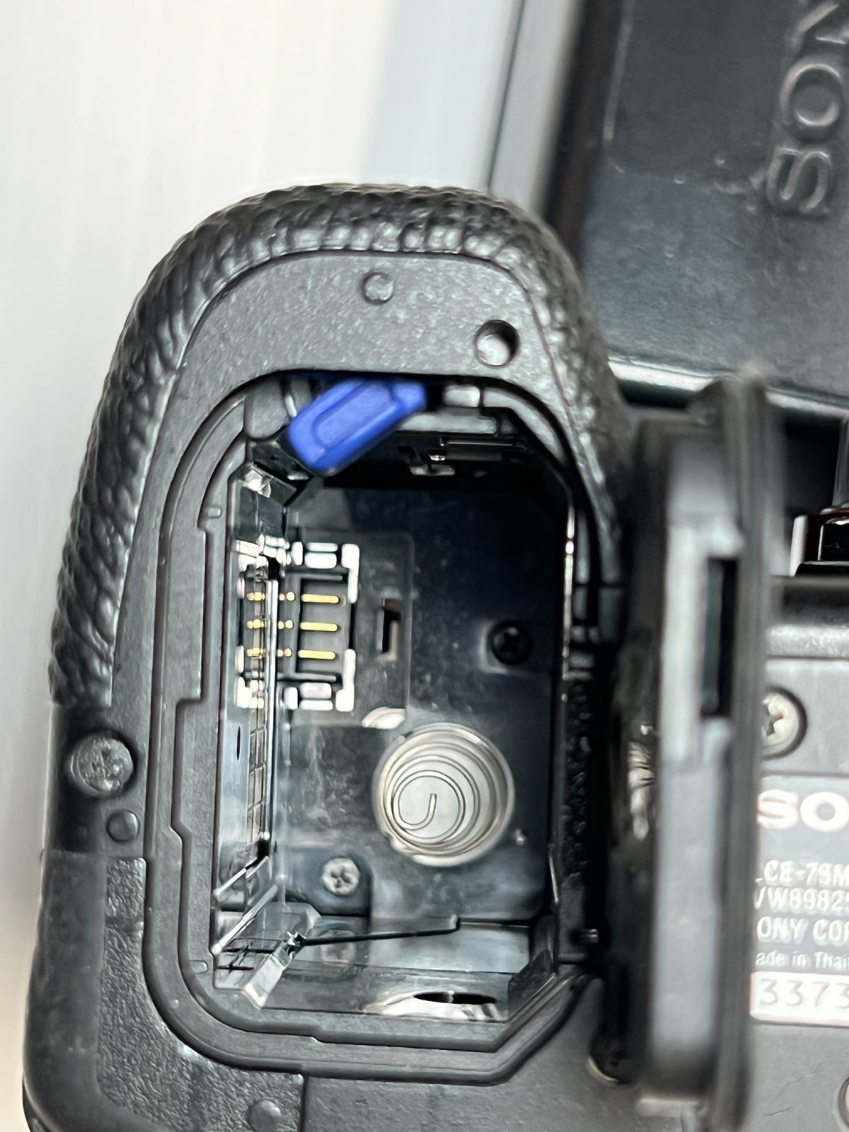 Sony Alpha a7S II 4K Digital Camera body 6 batteries 2 chargers