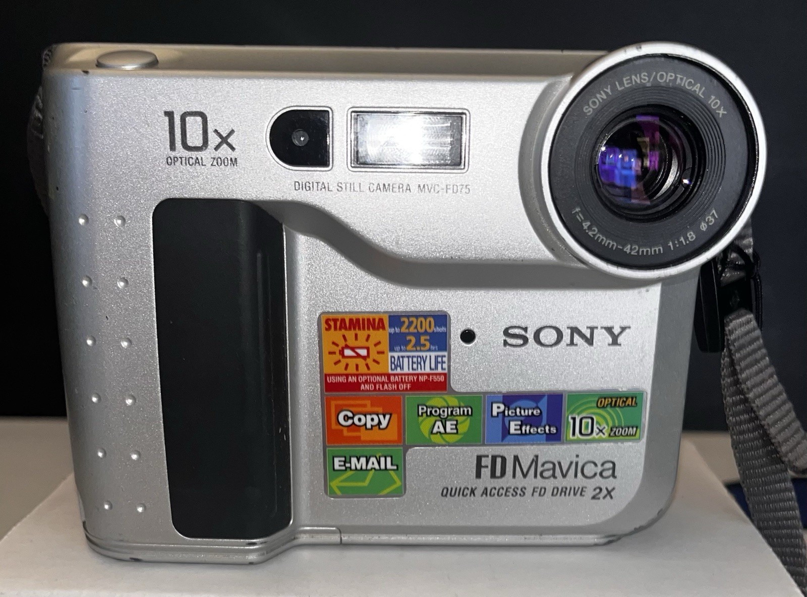 Sony FD Mavica MVC-FD75 Compact Digital Camera W/ Battery UNTESTED