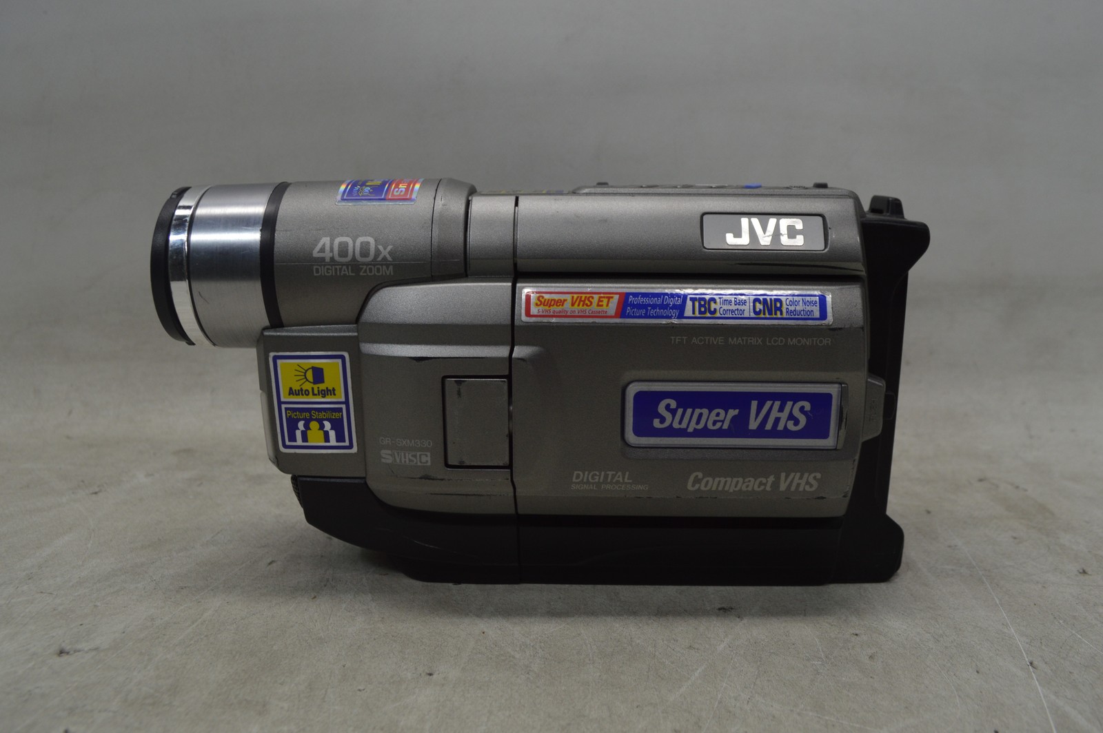JVC GR-SXM330U S-VHS, VHS-C Analog Camcorder