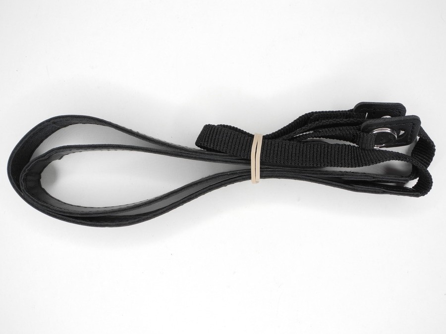 Leica 9/16″ Camera Neck Strap w/ Metal Rings Included with D-LUX 7 (Fits Others)