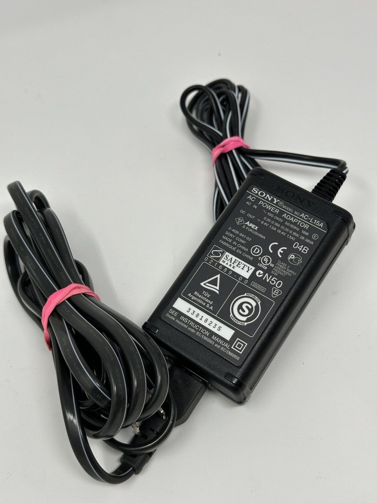 Genuine Sony AC Adapter PSU with Power Cord AC 100-240V – DC 8.4V 1.7A (AC-L15)
