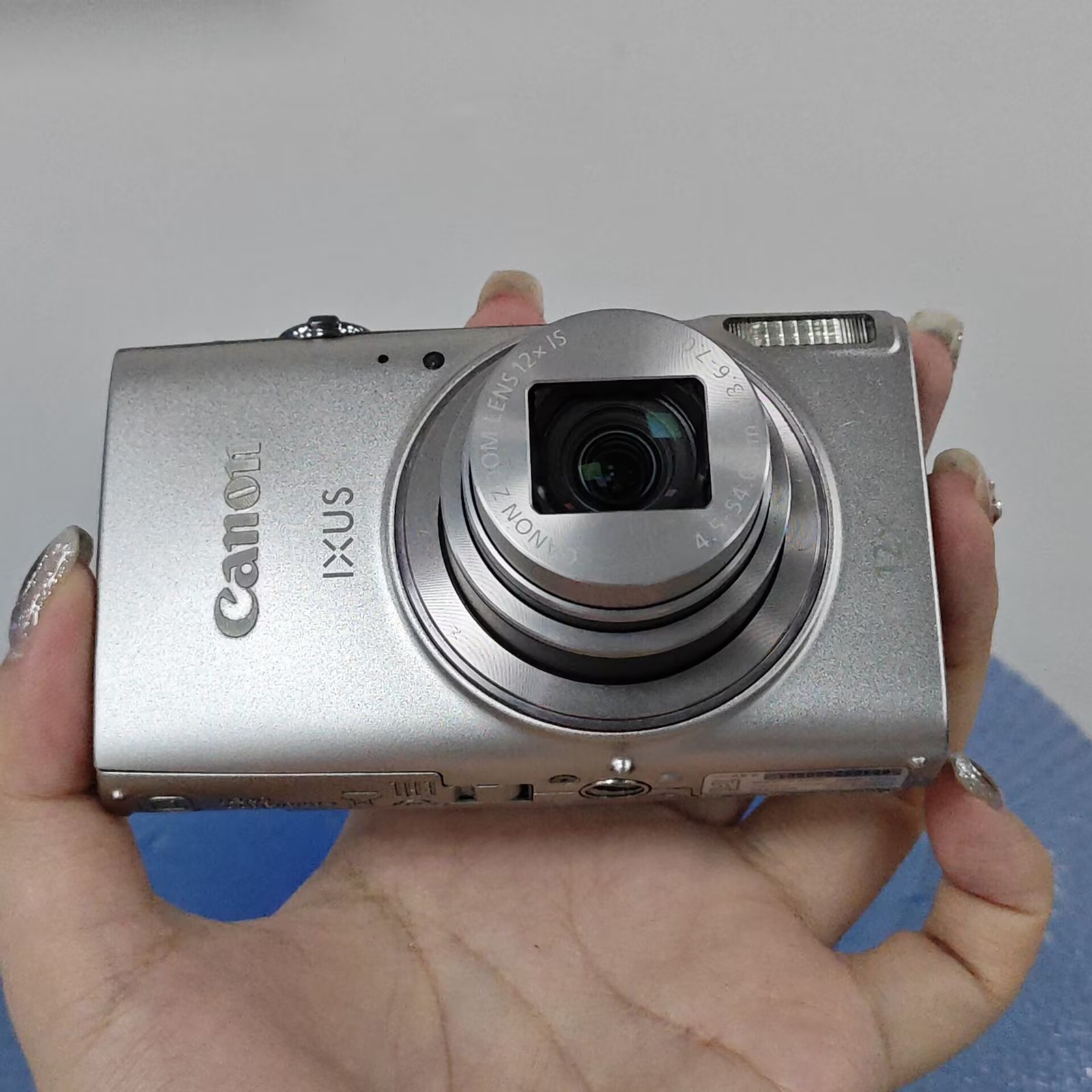 Canon PowerShot ELPH 360 HS/ IXUS 285/ IXY 650 12X Optical Zoom Digital Camera