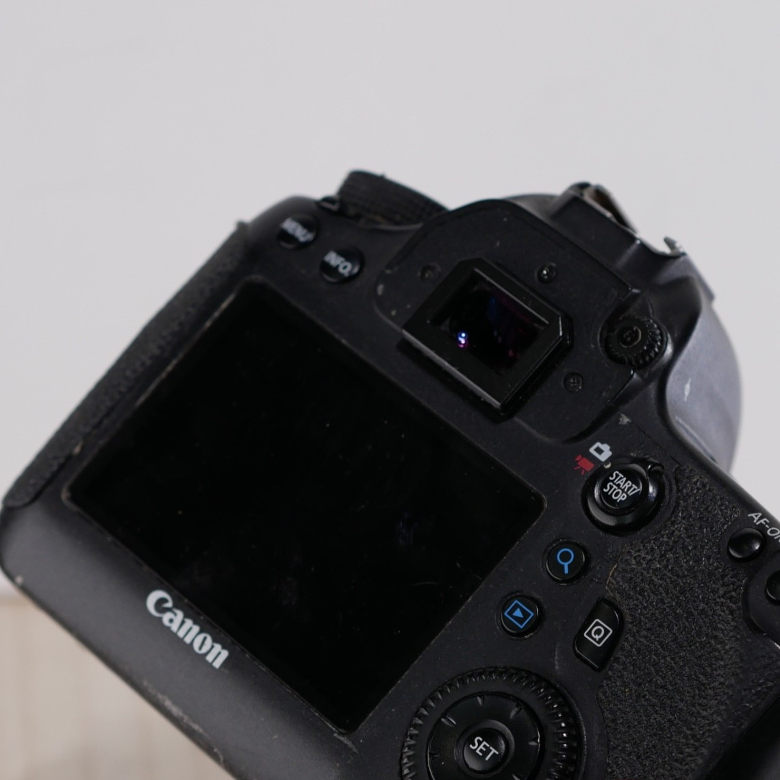 Canon EOS 6D 20 MP Digital DSLR Camera Body *P/R* 14,936 SHUTTER *SEE DESCR*