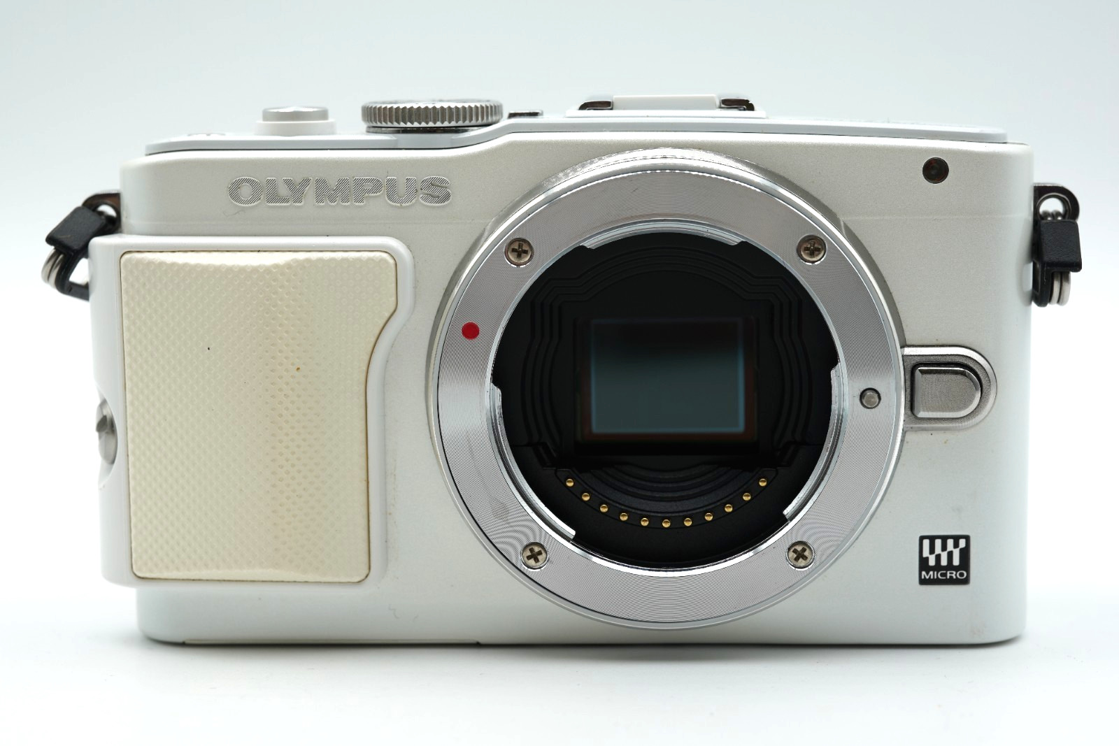 [US DUTY PAID] Olympus Pen Lite E-PL6 16.0MP white Body Only [SC 1712] #001