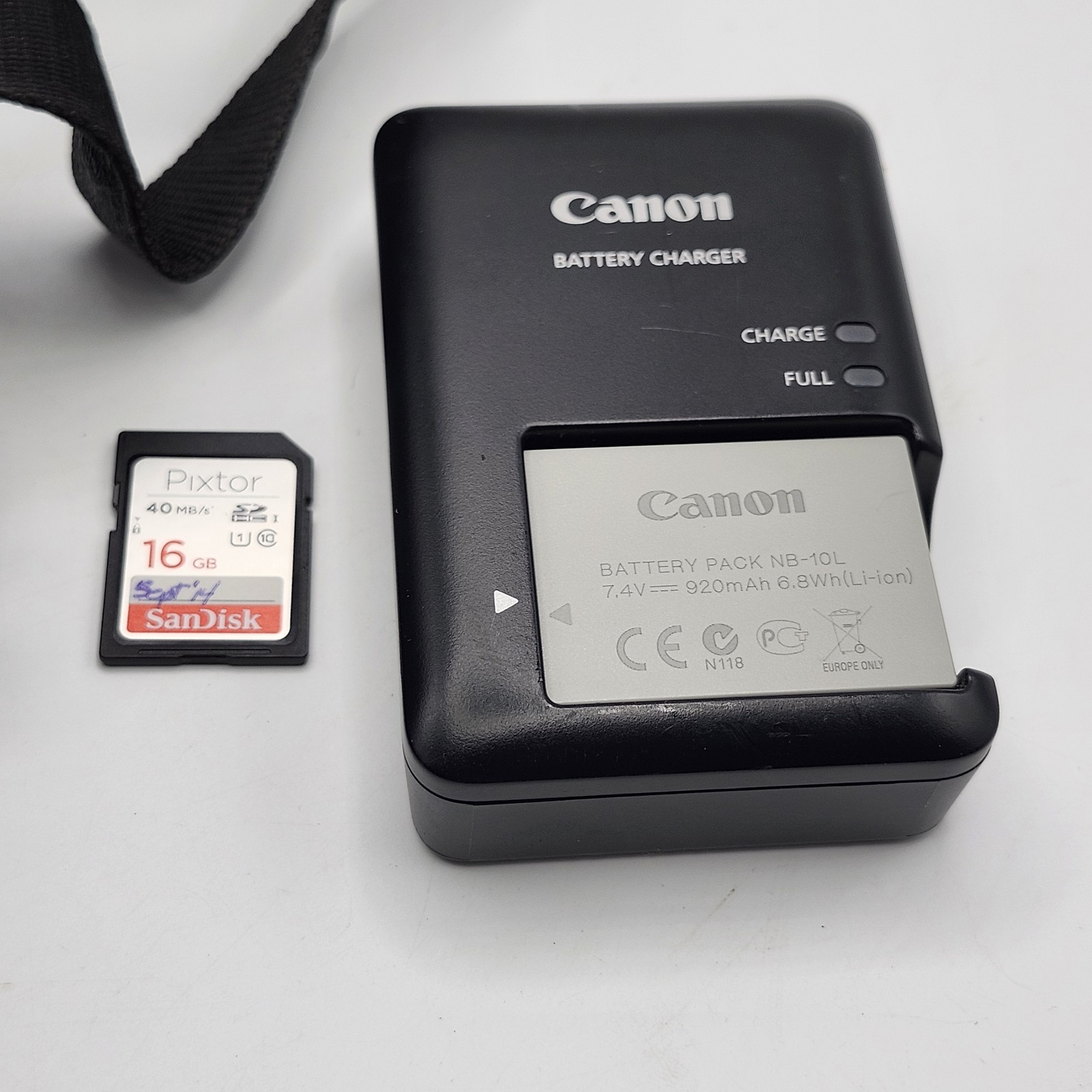 Canon PowerShot SX50 HS 12.1MP Camera 50x Zoom w/ Battery Charger Sd Tested