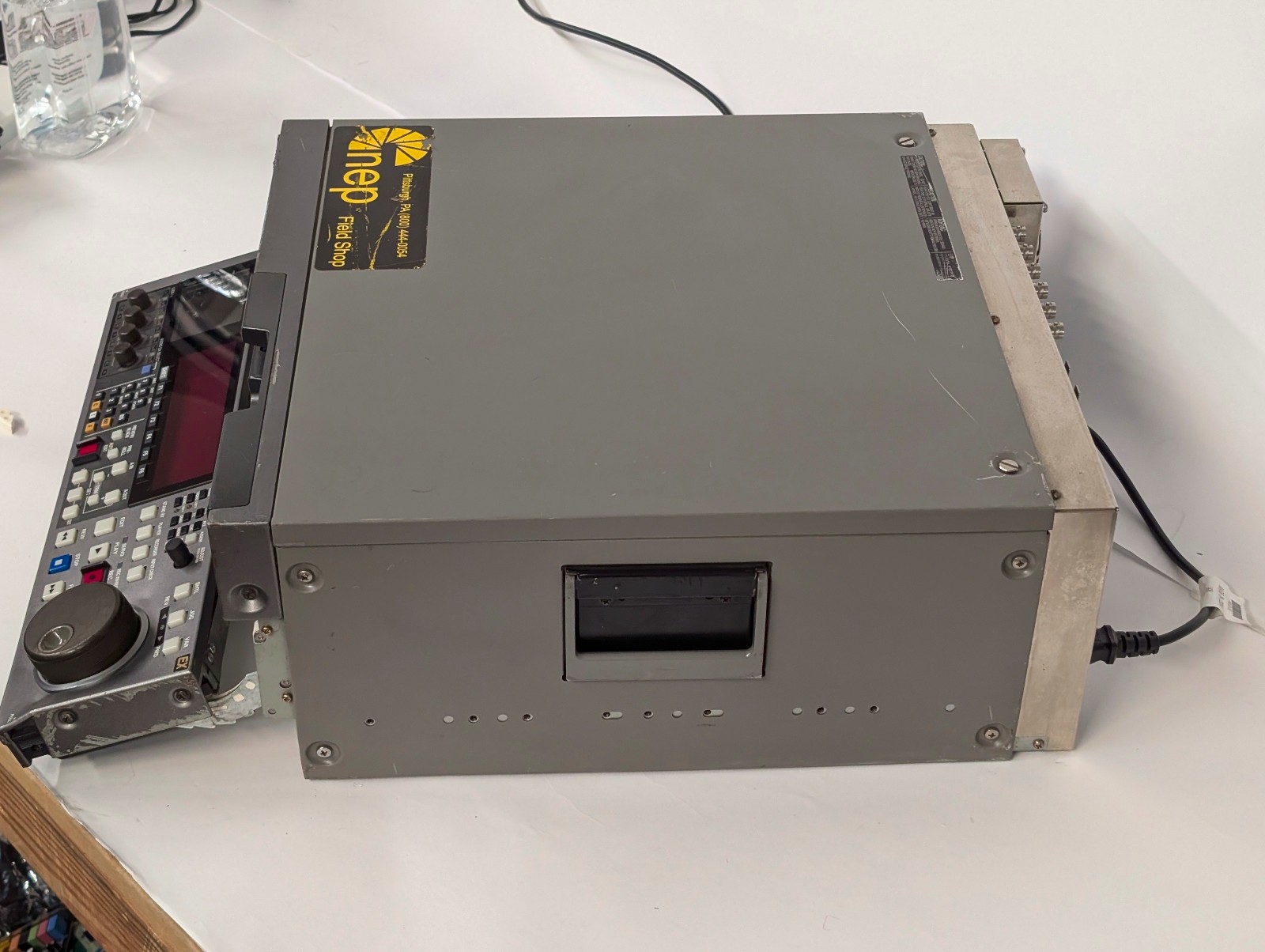 Panasonic AJ-HD17005 DV DVCPRO HD; for parts; bad front load motor; cracks