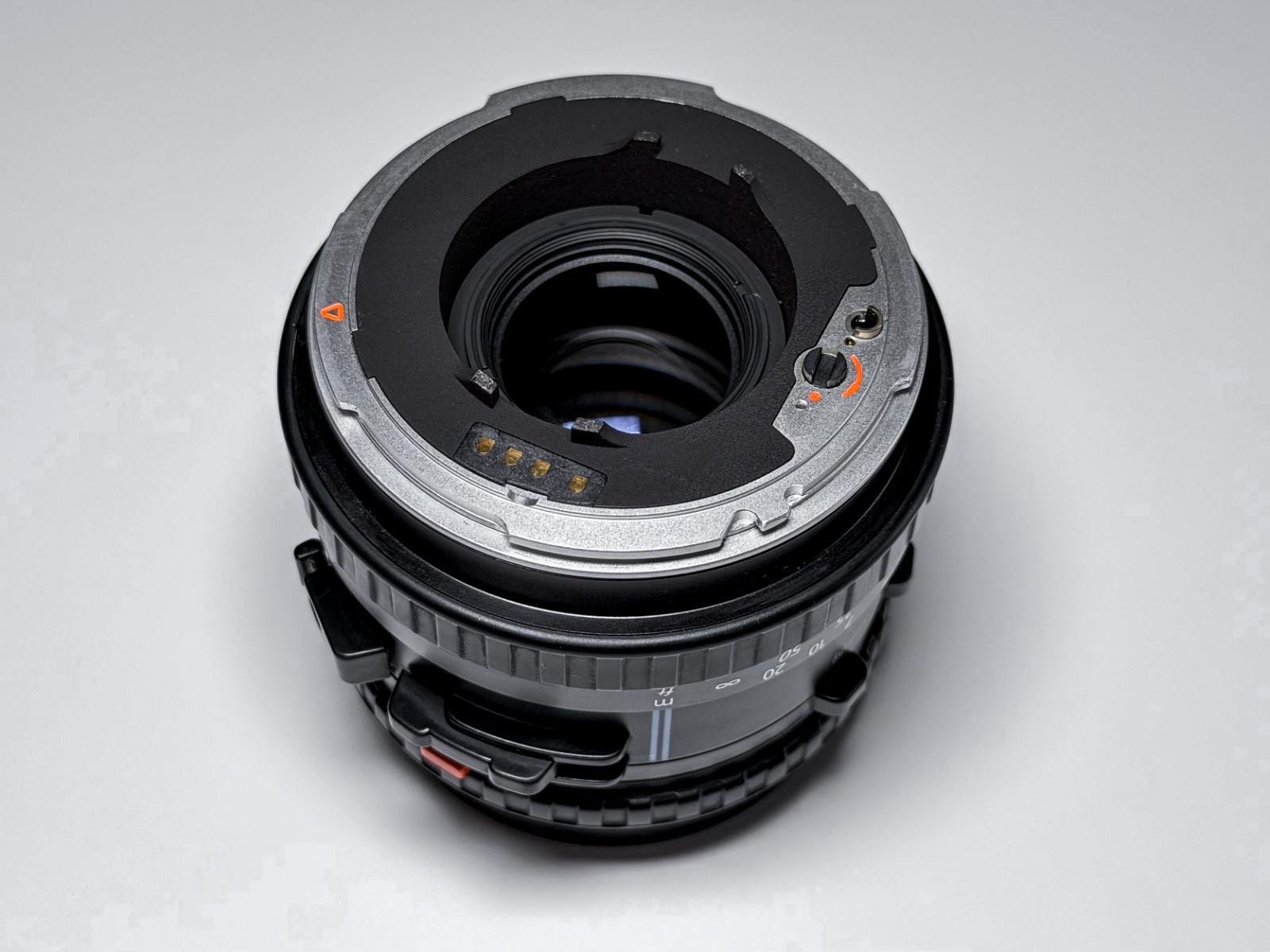 Hasselblad Planar T* 80mm f/2.8 CFe Latest Version – 1 Year Warranty, Excellent