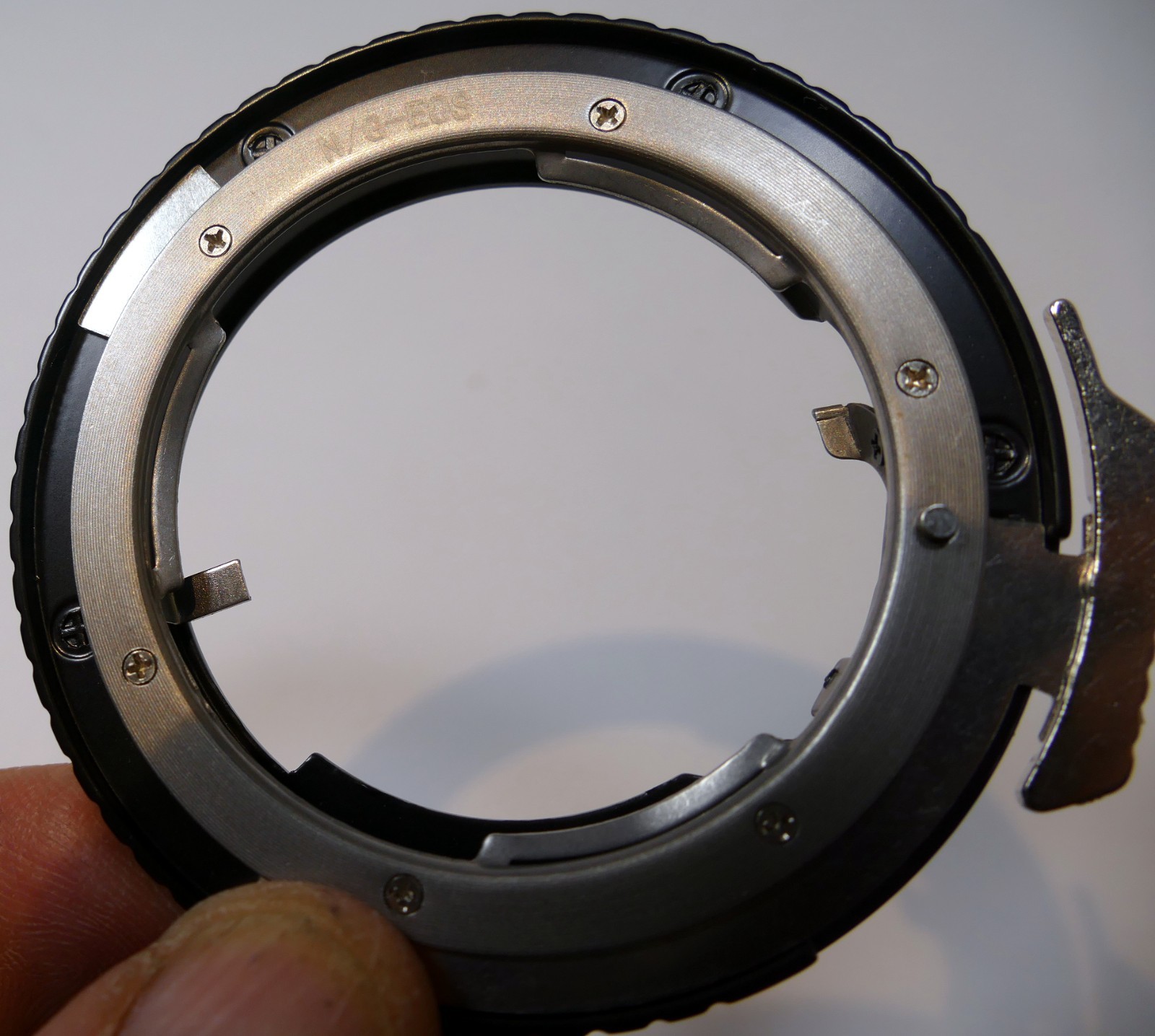 Nikon AF-S G F Lens Mount Adapter for Canon EOS EF cameras plain – no chip