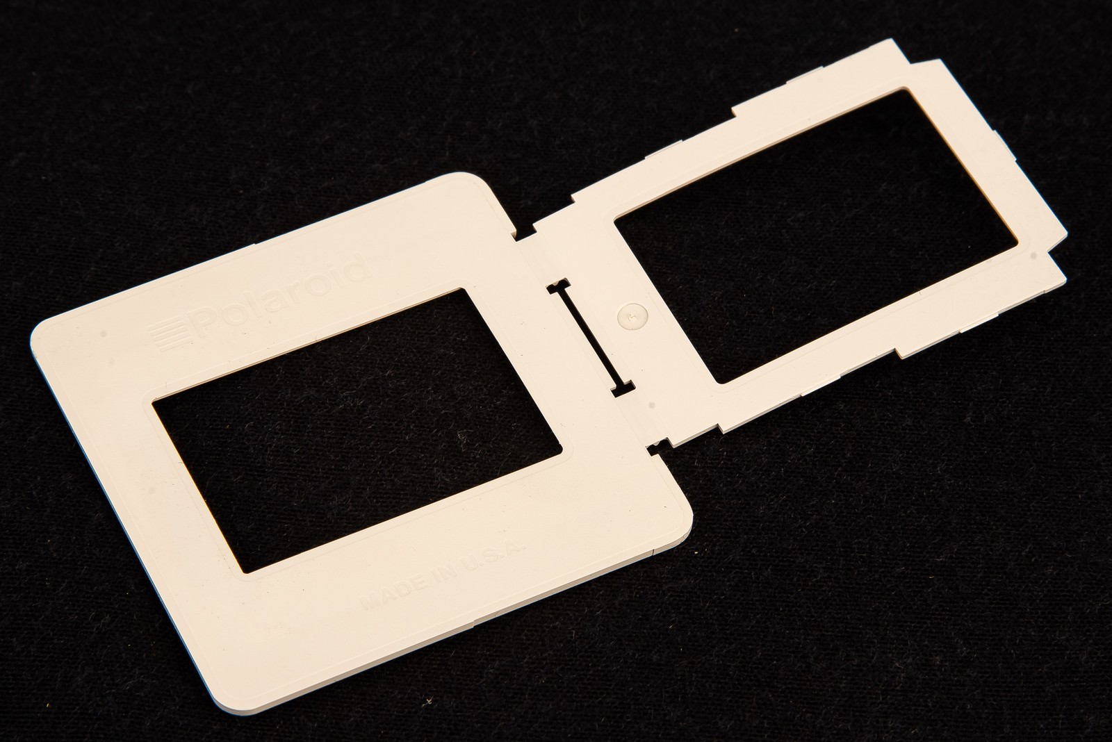 Polaroid 35mm 2×2” Plastic Slide Mounts Caches Snap-Together 100 Count NEW V20
