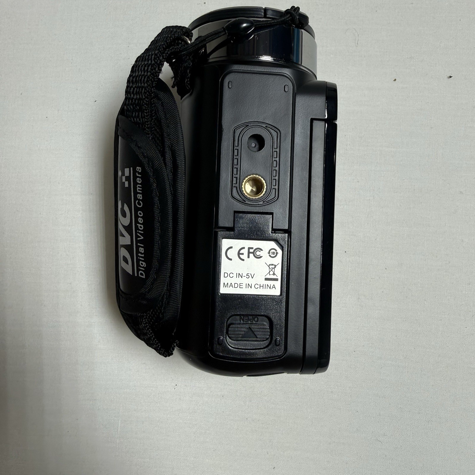DVC IR 2.7K 2688x1520p High-Definition Digital Video Camera 42MP