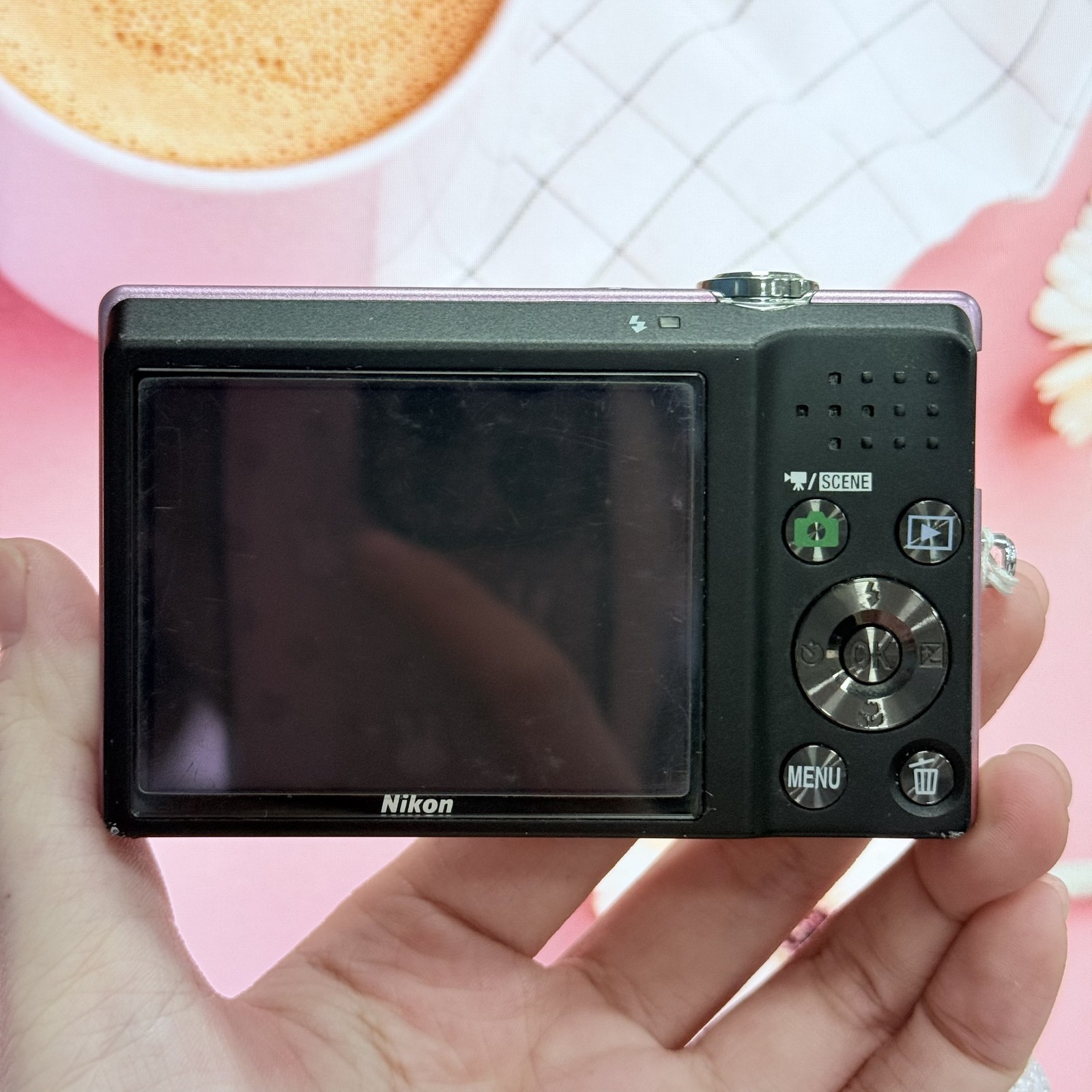 Nikon COOLPIX S570 pink 12.0MP CCD Digital Camera 5x Optical Zoom English OK
