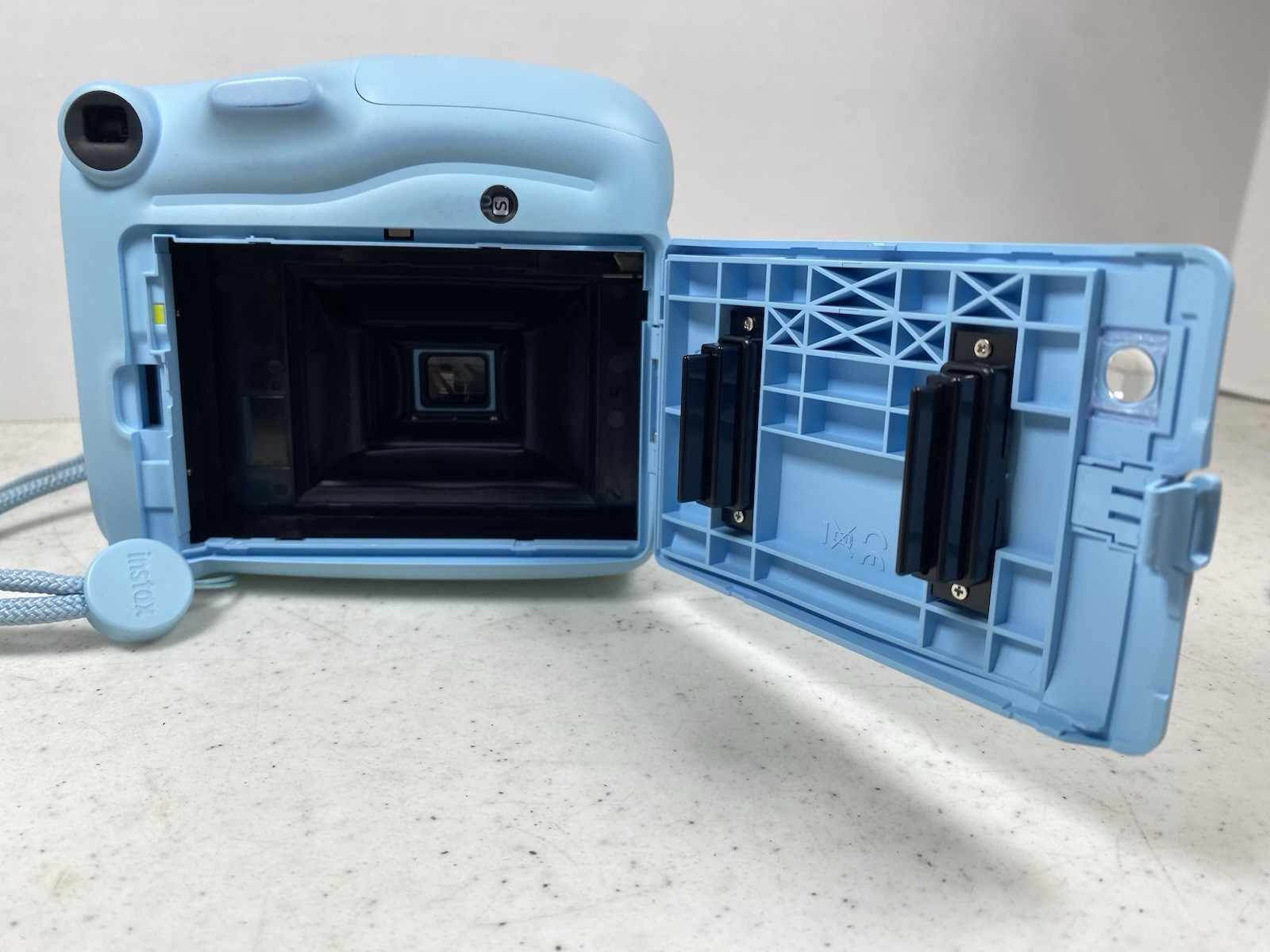 Fujifilm Instax Mini 11 Instant Film Camera – Sky Blue Tested Works