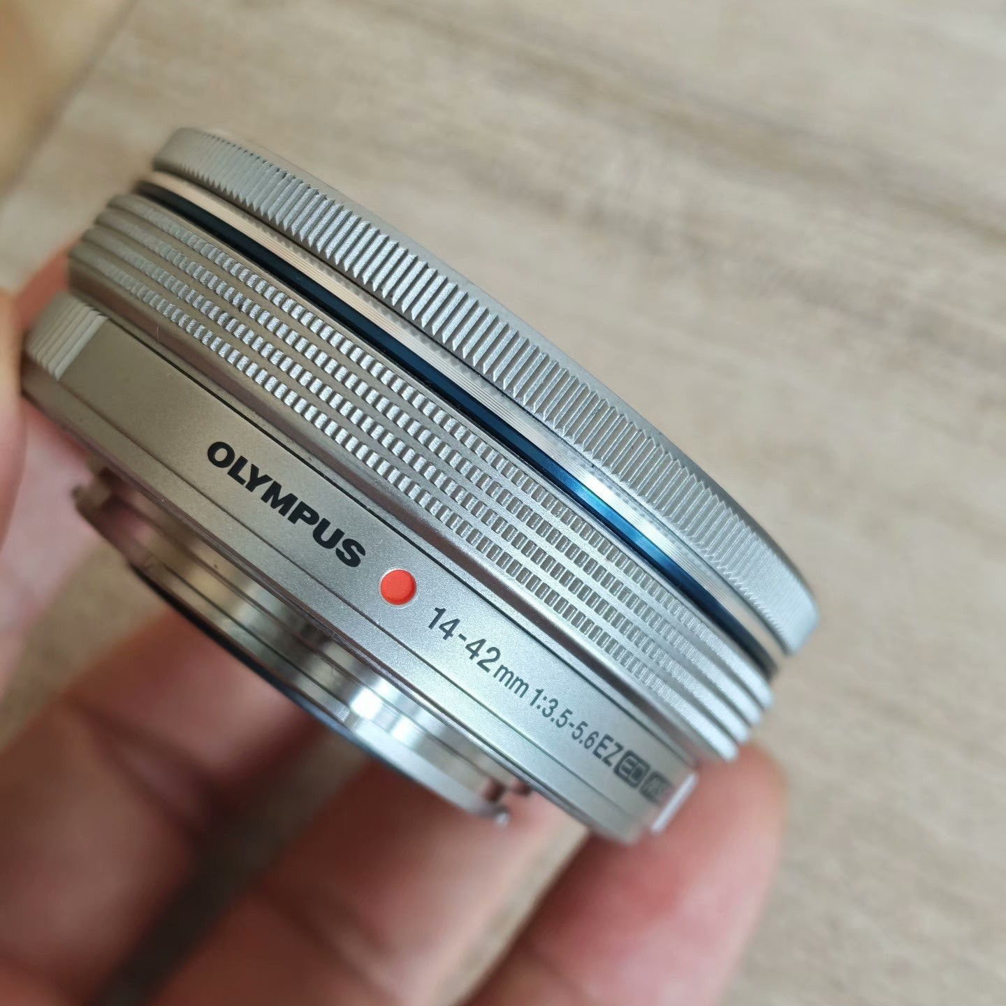Olympus M.Zuiko 14-42mm f/3.5-5.6 Digital EZ Lens Silver Near Mint Auto Focus