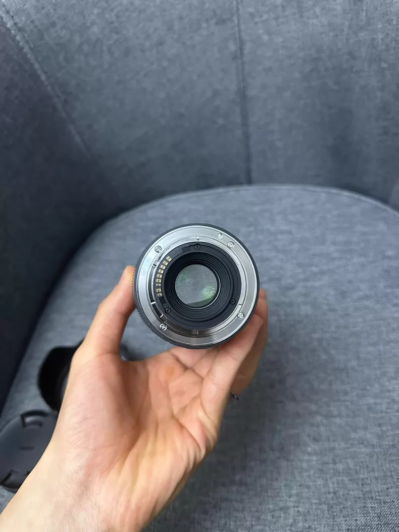 Sigma 16mm f/1.4 DC DN Contemporary Prime Lens for Canon EF-M with Retail Box
