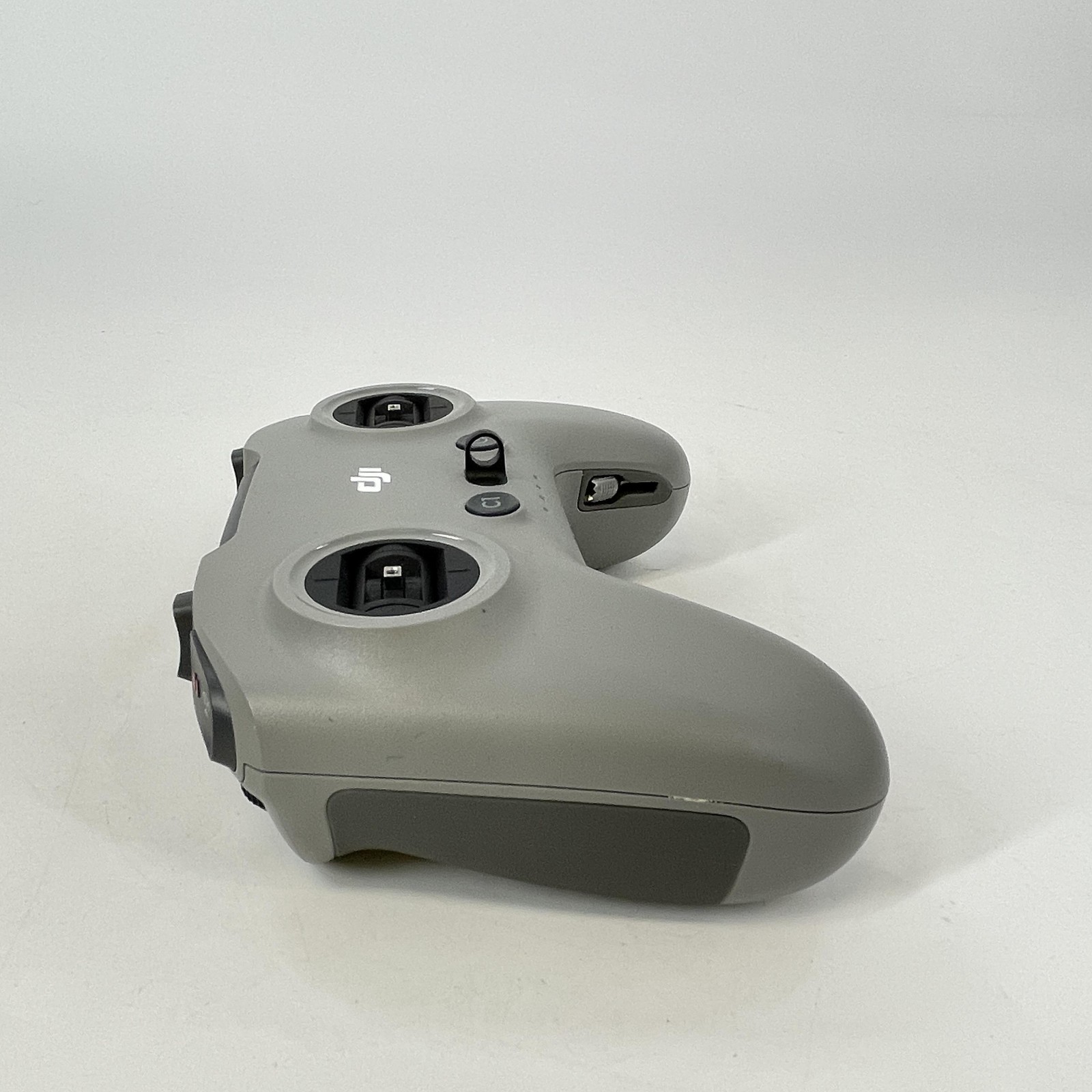 DJI Avata 2 Drone Quadcopter w/ Battery/DJI Goggles 3/Gimbal Cover – Excellent