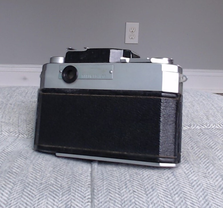 Vintage Taron 1.8 45mm Camera W/ Case Made In Japan