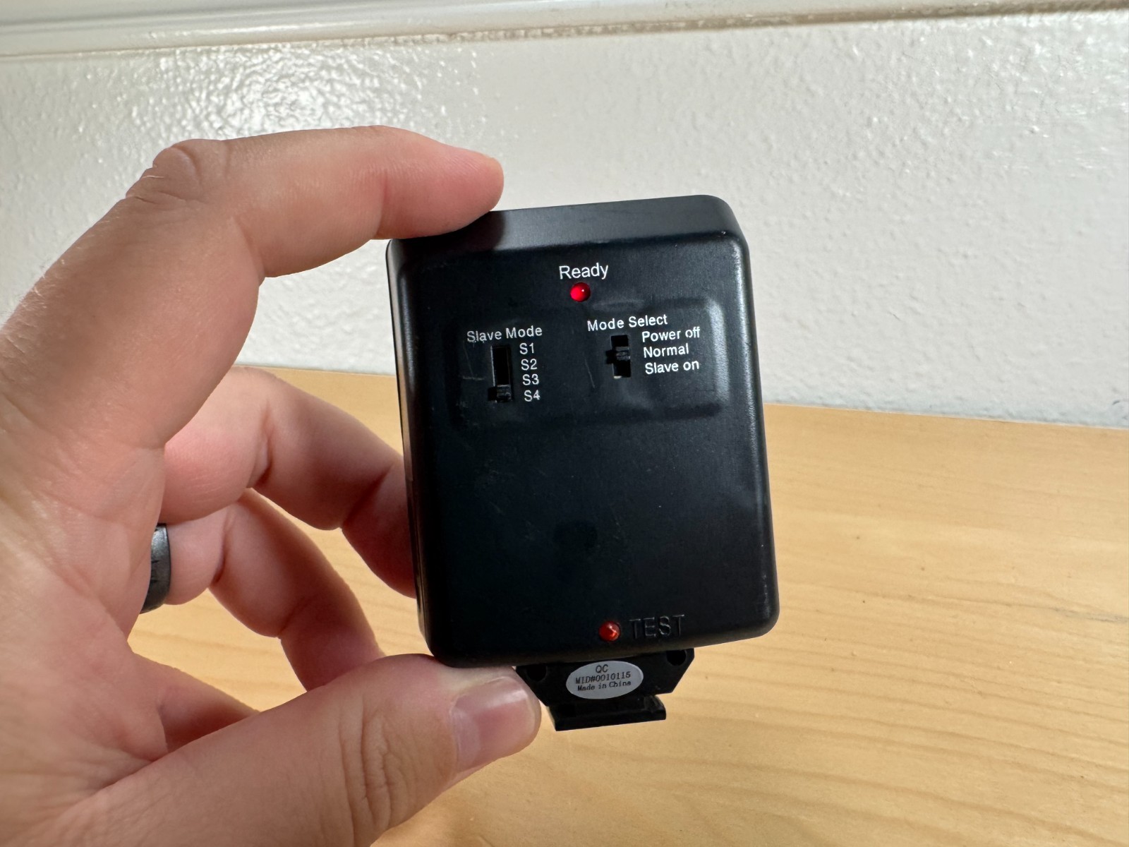 [TESTED] Vivitar VIV-SF-3000 Battery Powered Camera Flash Attachment