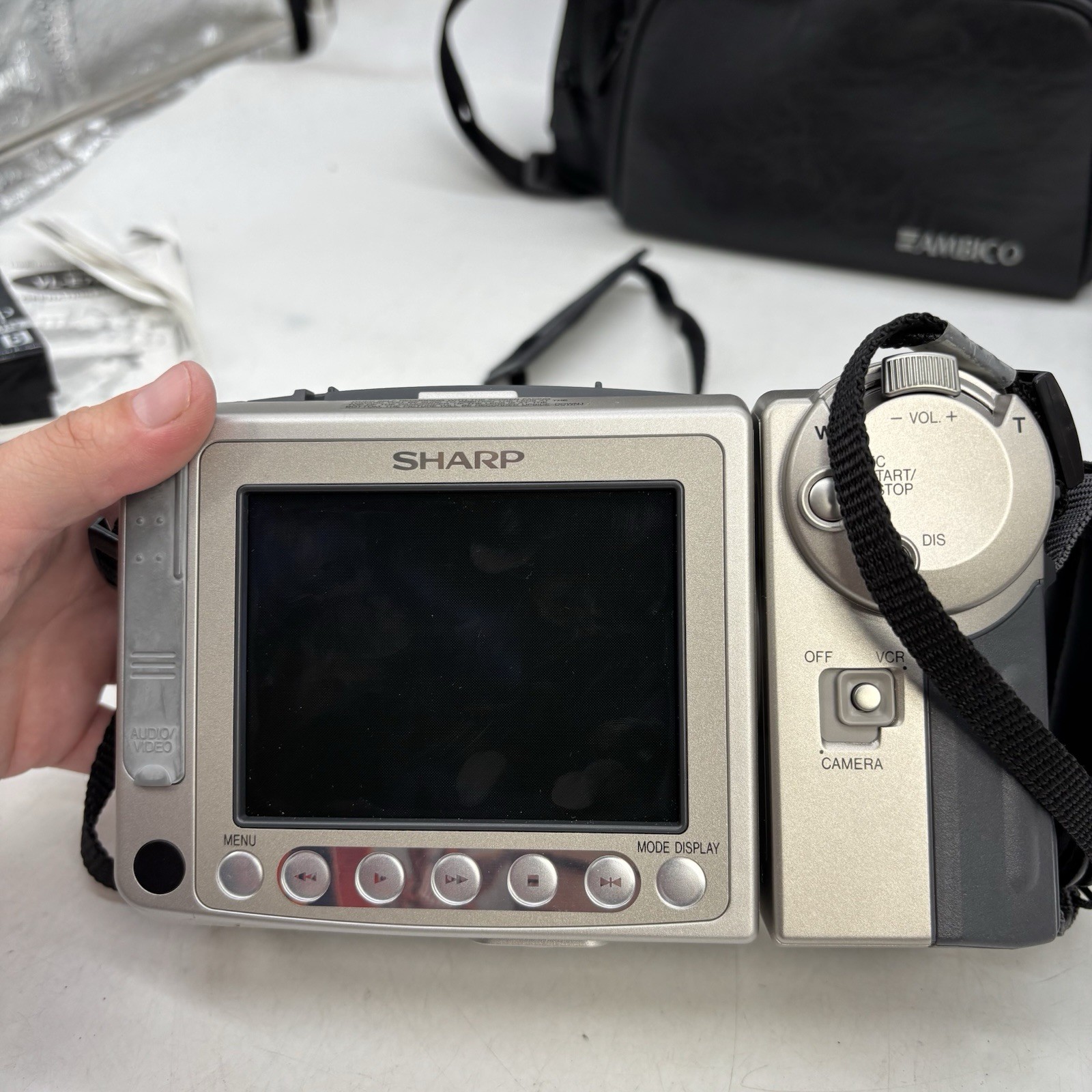 Sharp Viewcam VL-E760U & Charger, Carry Bag, and Film NEEDS NEW BATTERY