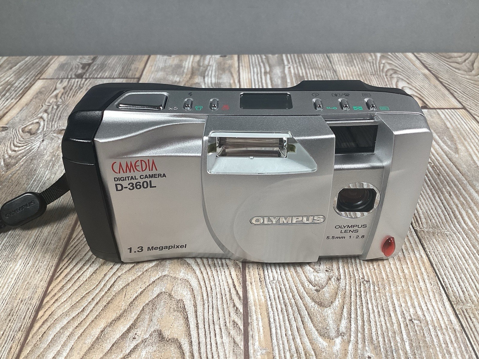 Olympus Digital Camera Model No D-360L – 1.3 Megapixel – Part Working Read Desc