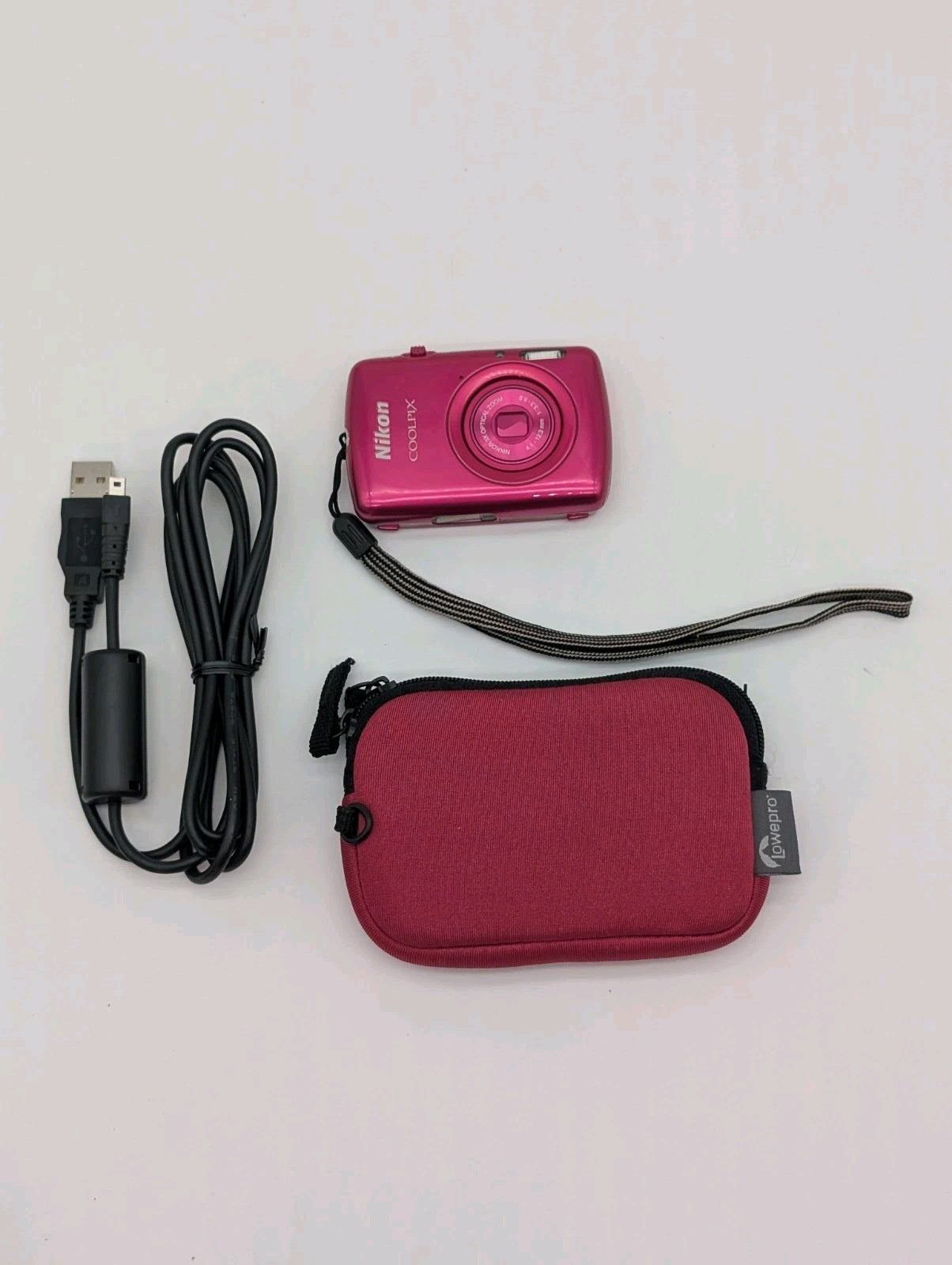 Nikon Coolpix S01 Pink Digital Camera – No Flash – For Parts Or Repair