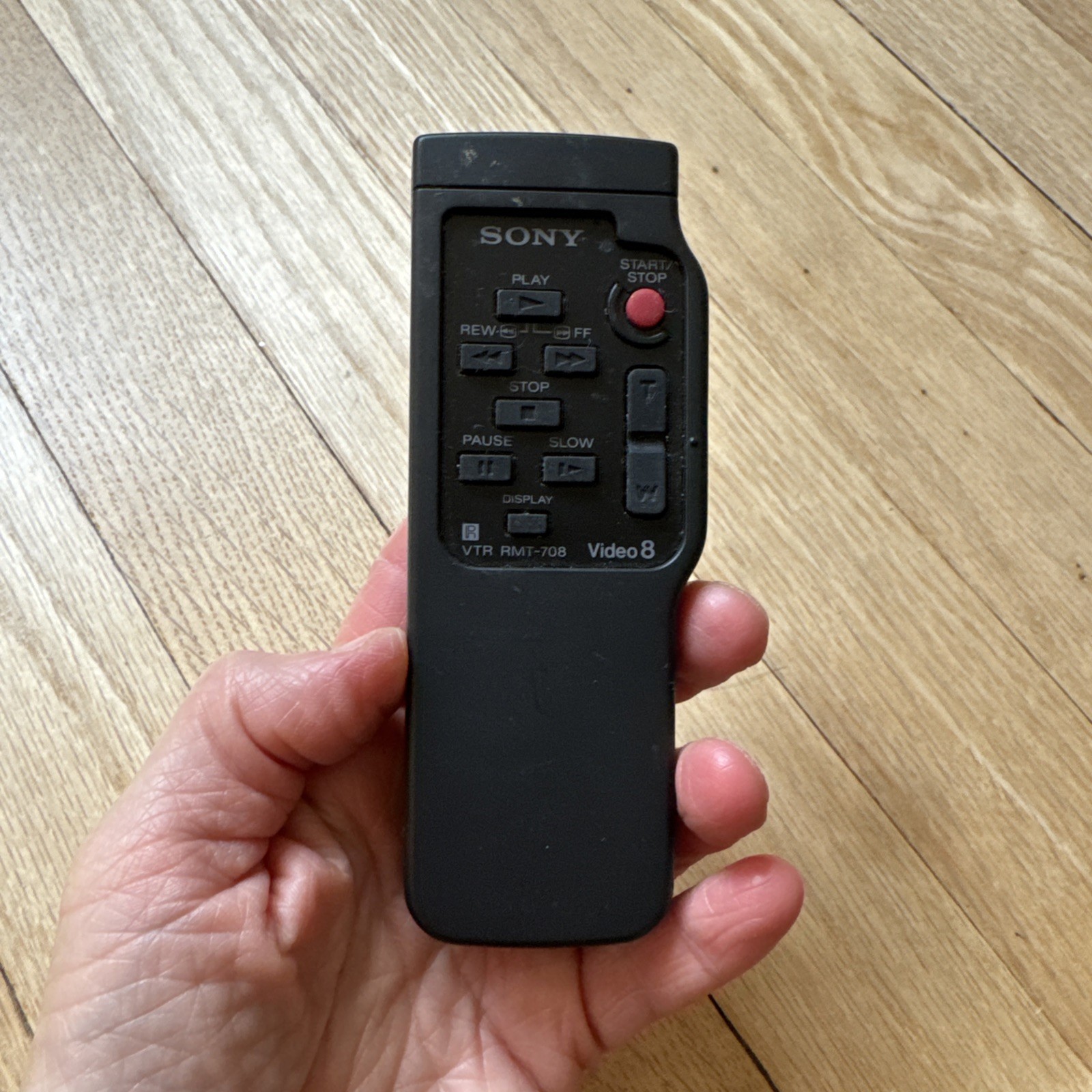 Sony CCD-TRV65 Handycam Vision Video Hi8 XR SteadyShot Camera Camcorder -A