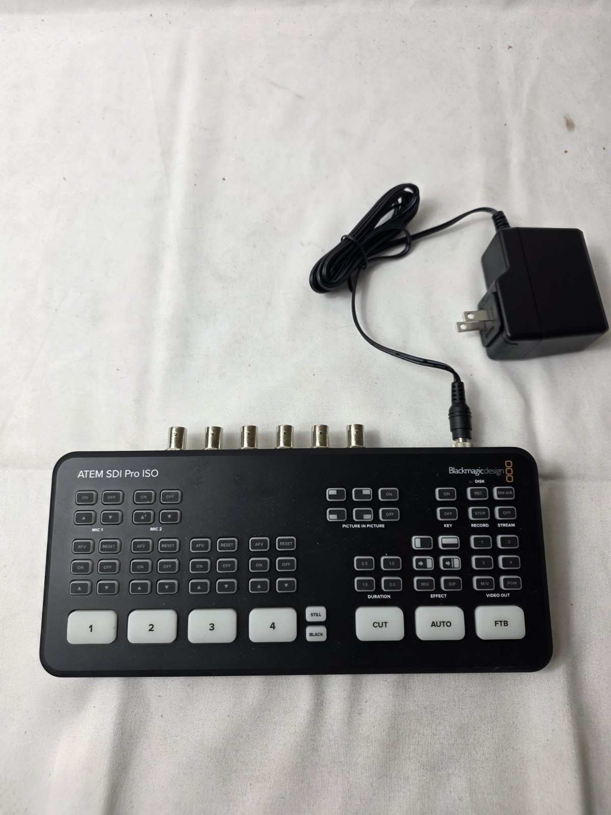 Blackmagic Design ATEM SDI Pro ISO (BMD-SWATEMMXEPBPRISO)