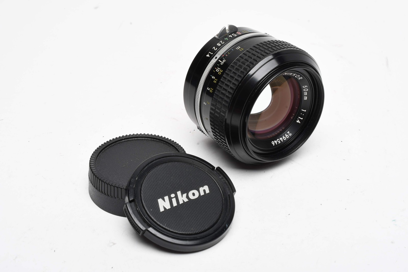 Nikon Nikkor 50mm f1.4 (Non-AI) Prime lens, caps, Sharp & Clean