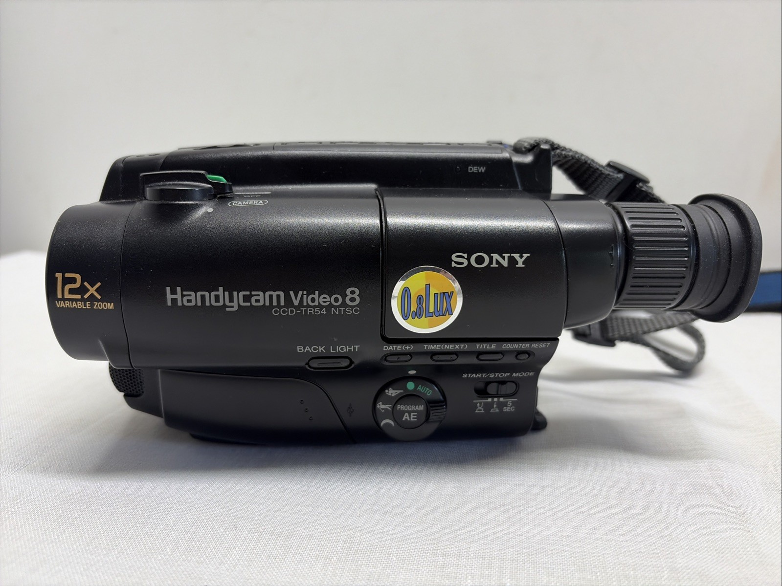 Sony CCD-TR54 Handycam Video8 8mm Video Playback Camcorder Camera Bundle