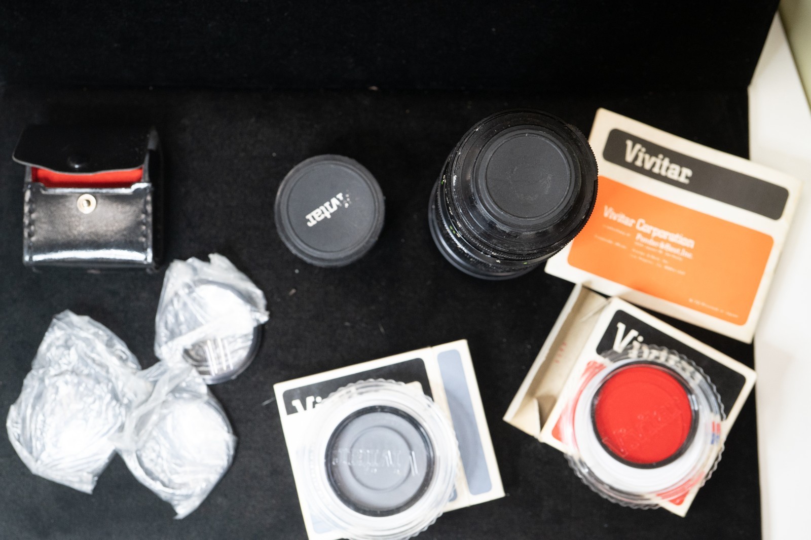 Vivitar 200mm F/3.5 in Hard Leather Case with Filters, Manuals, Tele Converter!