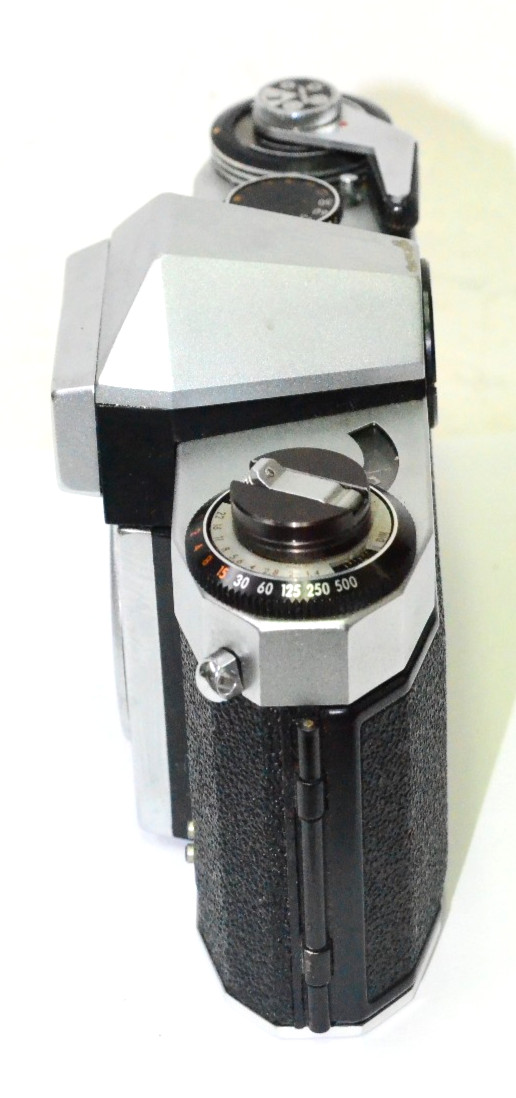 Hanimex Praktica nova IB M42 35mm SLR Film Camera Body
