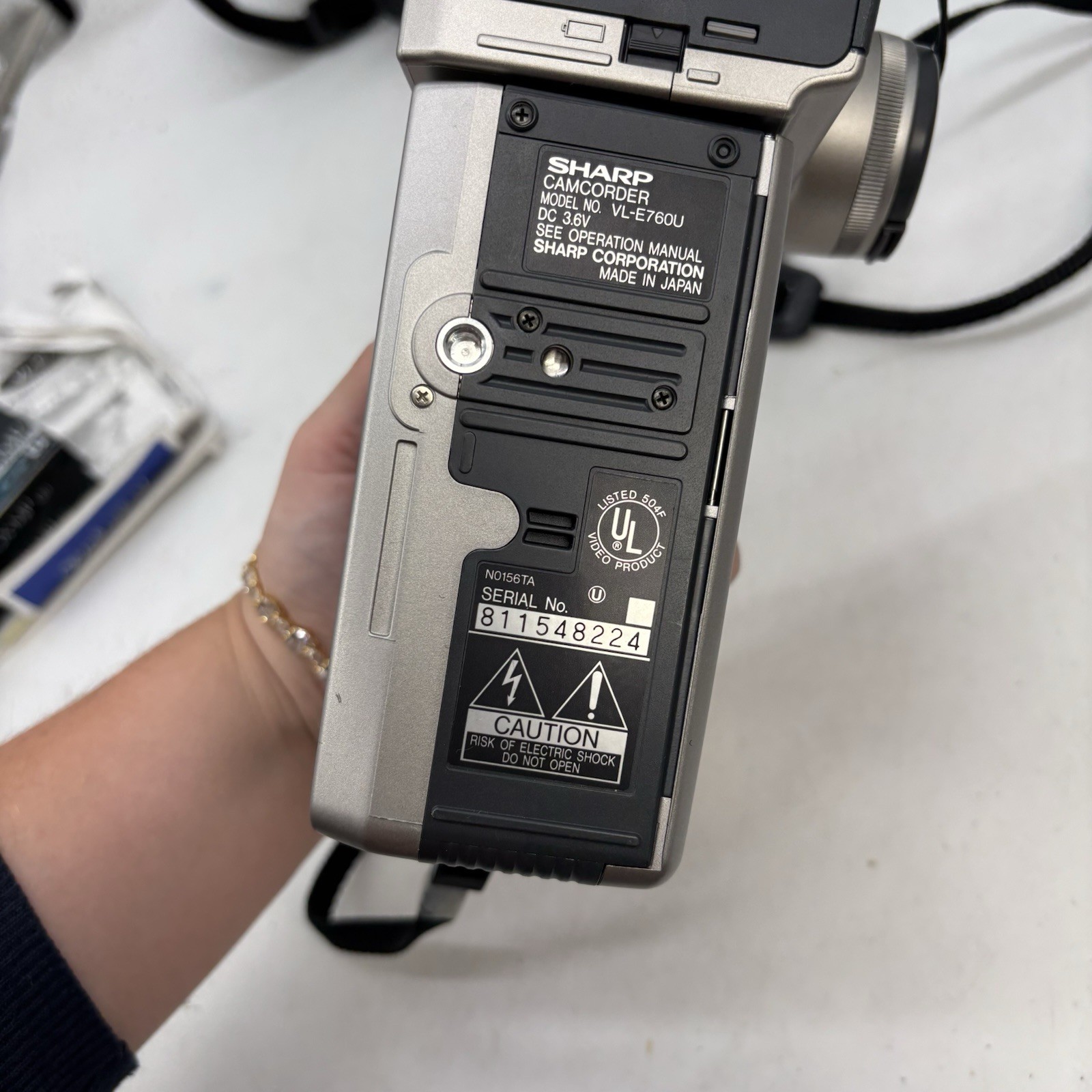 Sharp Viewcam VL-E760U & Charger, Carry Bag, and Film NEEDS NEW BATTERY