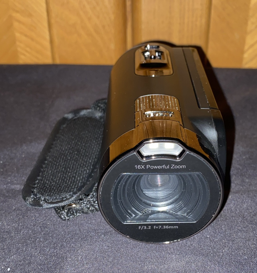 Besteker – High Definition HD Camcorder – HDV-312P – Black – With SD Card