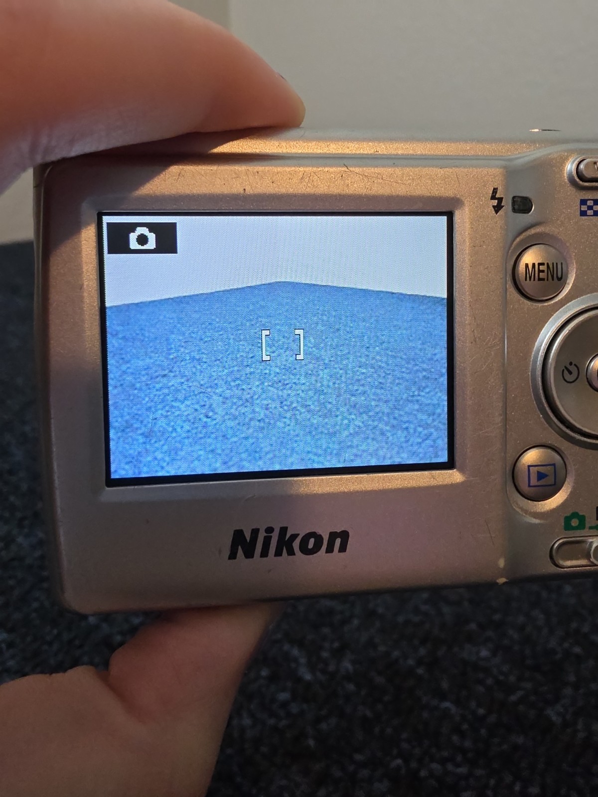 TESTED WORKS Nikon COOLPIX L10 5.0MP Digital Camera Silver