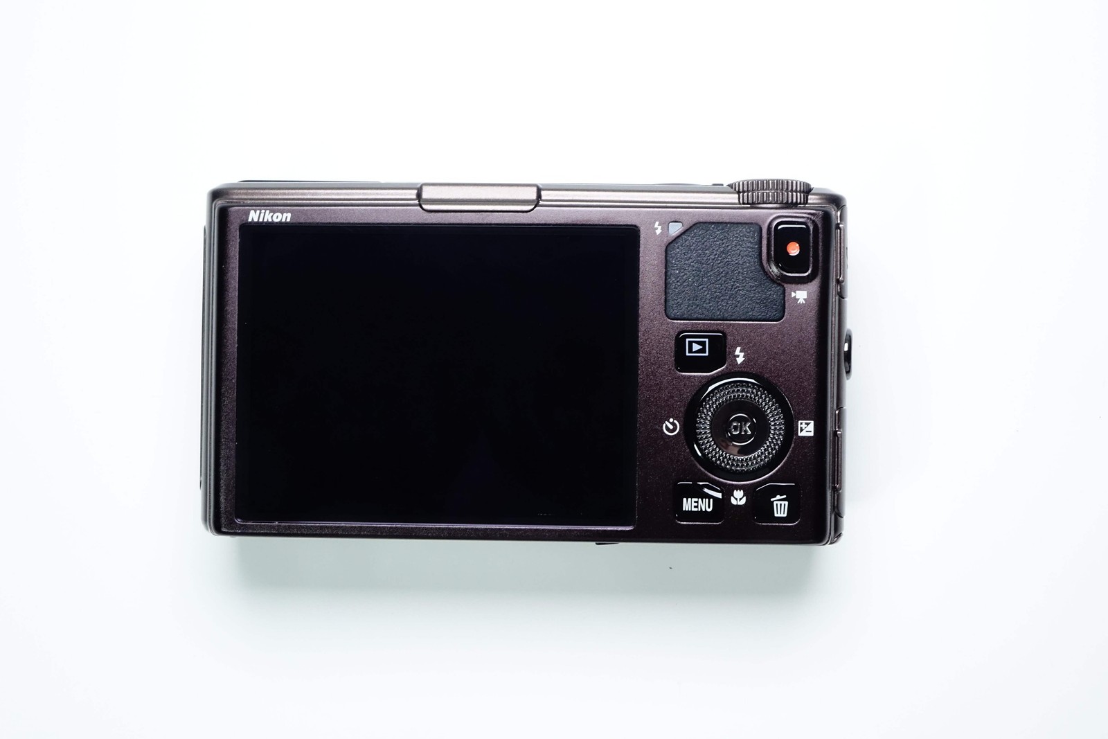 Nikon Coolpix S9500 Brown Compact + Case, 8GB SD – 12 MONTH WARRANTY